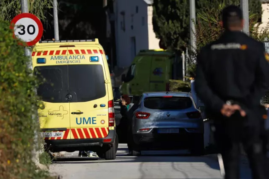 Imagen de archivo de una ambulancia en Murcia.