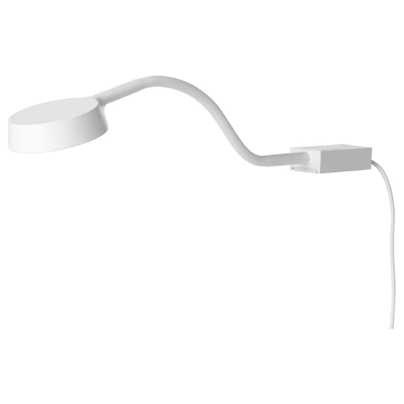 Otras soluciones fáciles de Ikea para iluminar tu armario: lámpara YTBERG