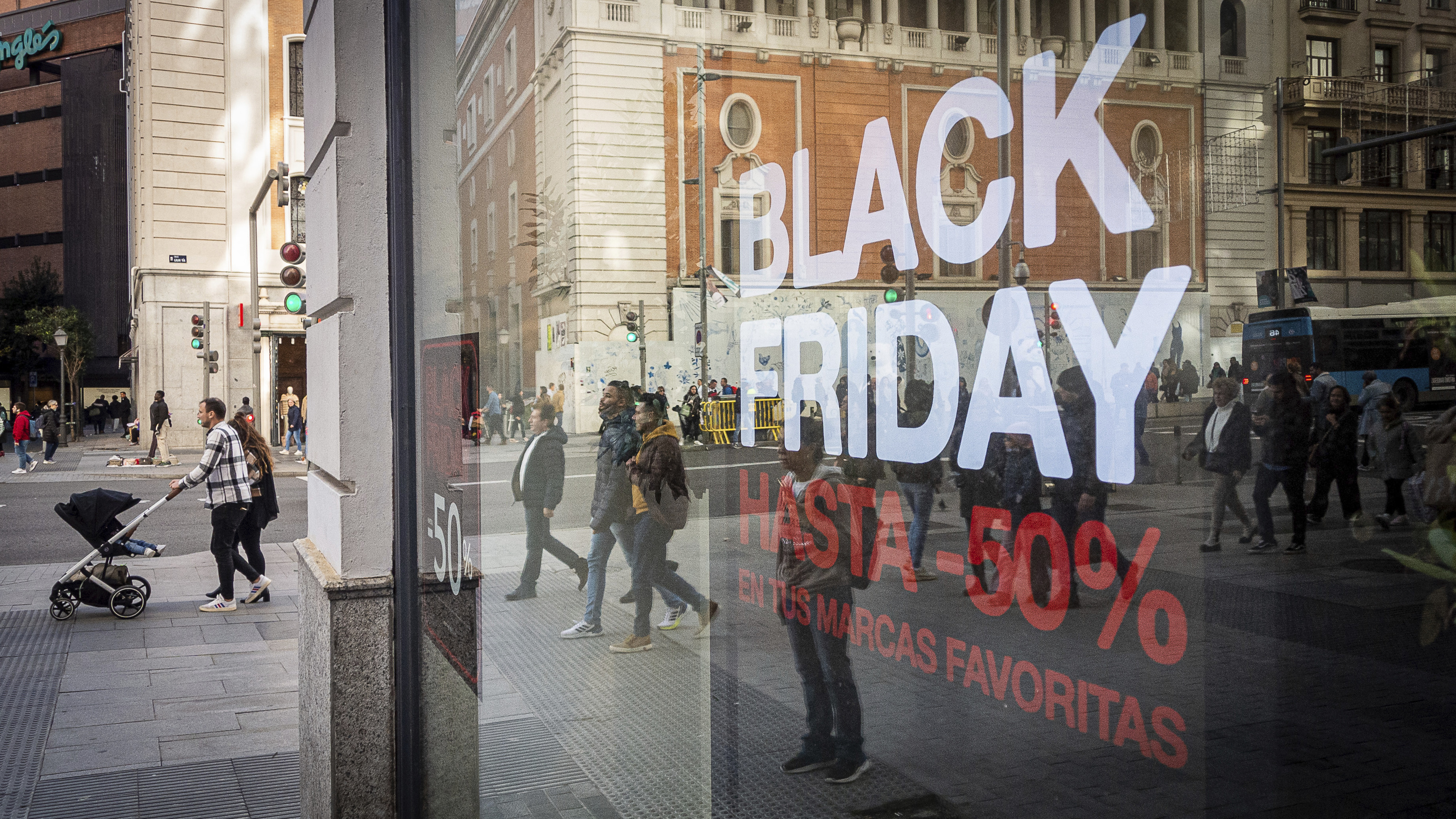 El 84% de los españoles harán compras durante el Black Friday