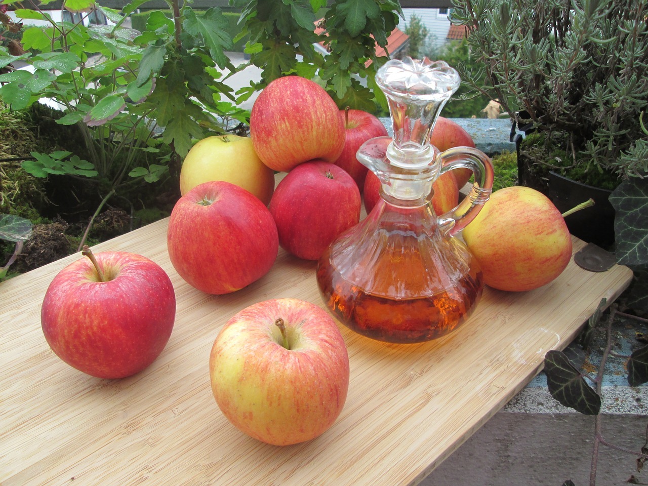 Cuáles son los beneficios del vinagre de sidra de manzana?
