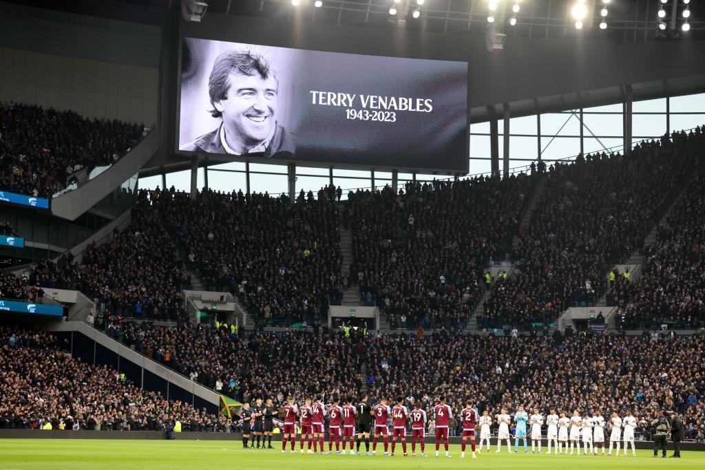 Homenaje este domingo a Terry Venables antes del partido de la Premier League entre Tottenham Hotspur y Aston Villa.