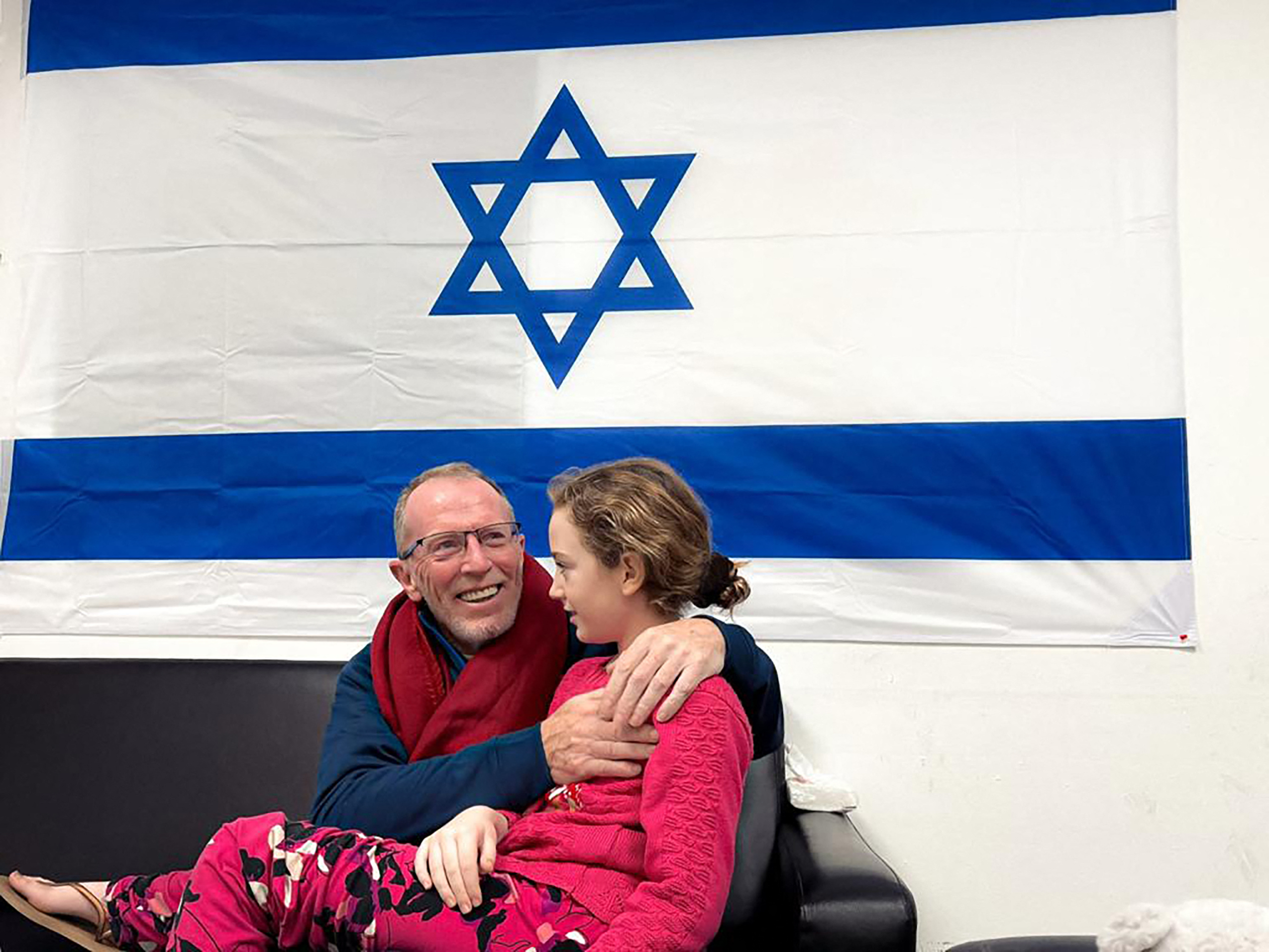 Abigail y Emily, las niñas que vuelven a Israel después de «un trauma terrible»