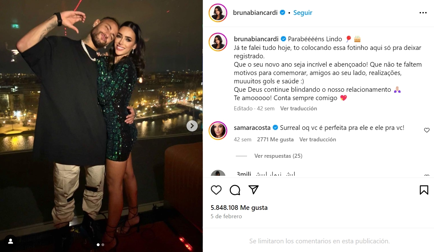 Neymar y Biancardi, en una foto compartida por la modelo en Instagram.