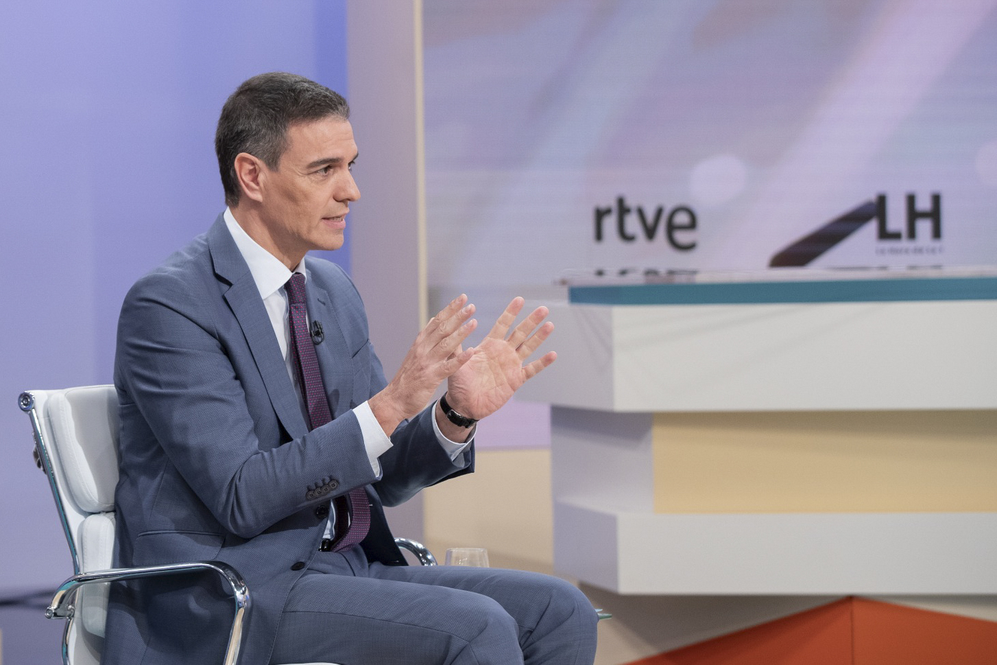 El presidente de España, Pedro Sánchez, en la entrevista de ayer en TVE.