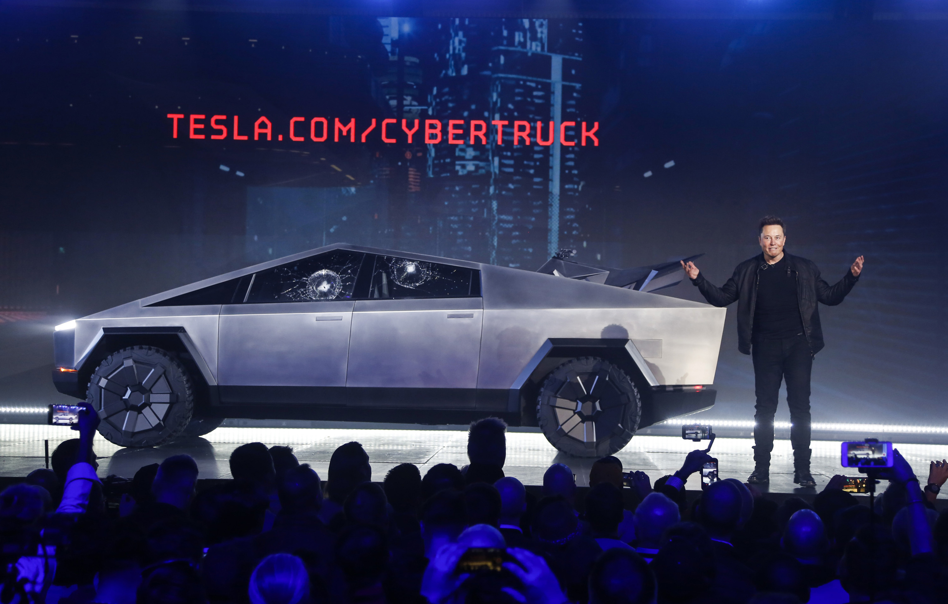 Presentación en 2019 del Tesla Cybertruck.