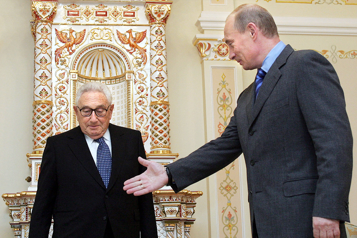 Kissinger (izquierda) y Putin (derecha) en 2006.
