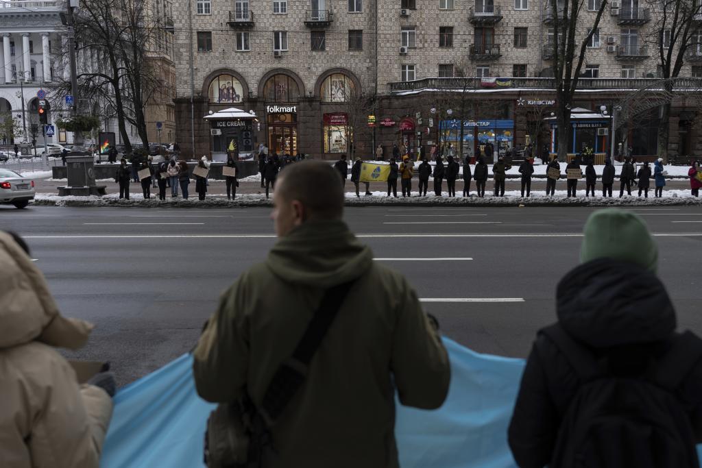 Kiev investiga si Rusia ha ejecutado a soldados ucranianos desarmados que querían rendirse