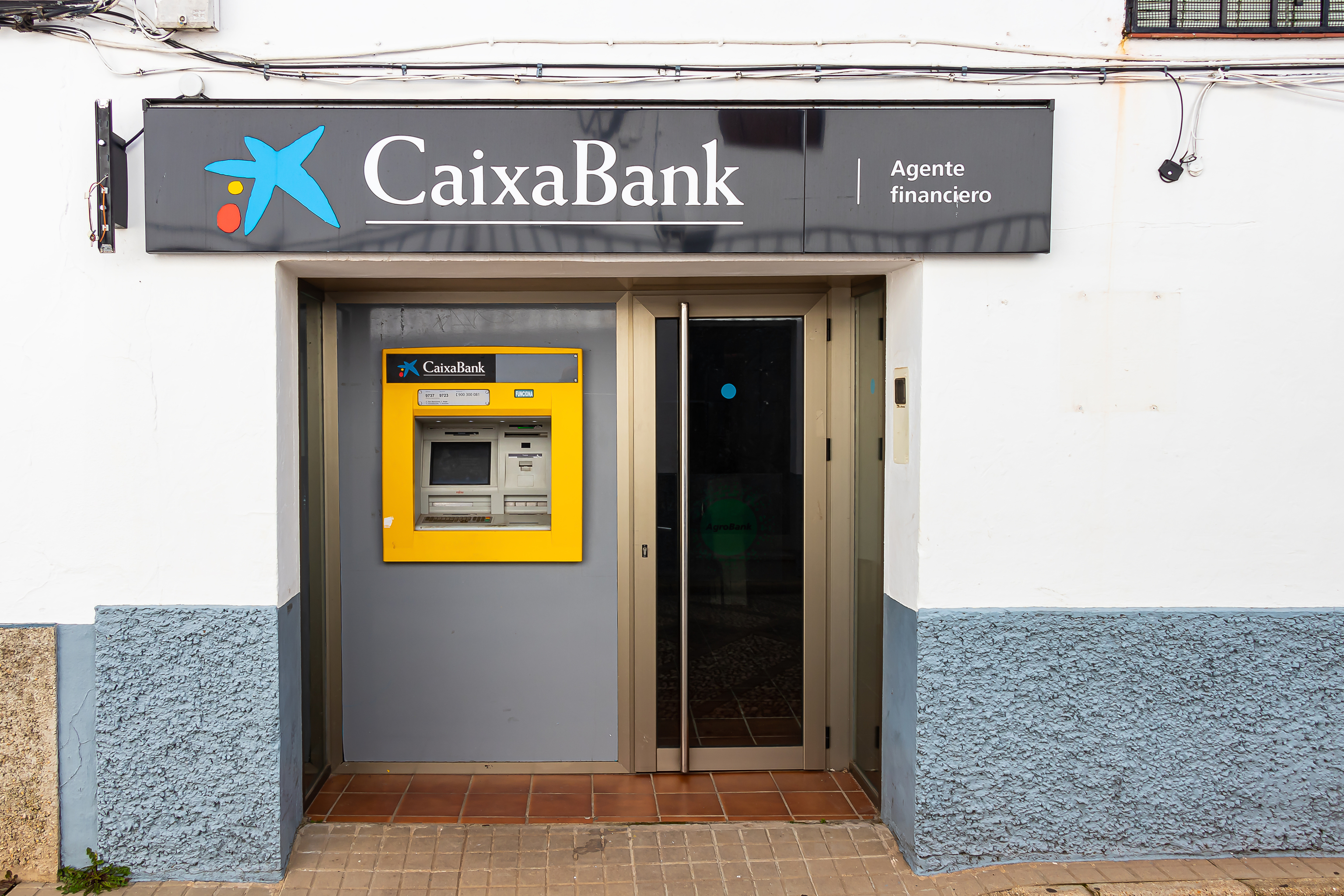 Oficina bancaria en Santa Ana La Real, en Huelva.