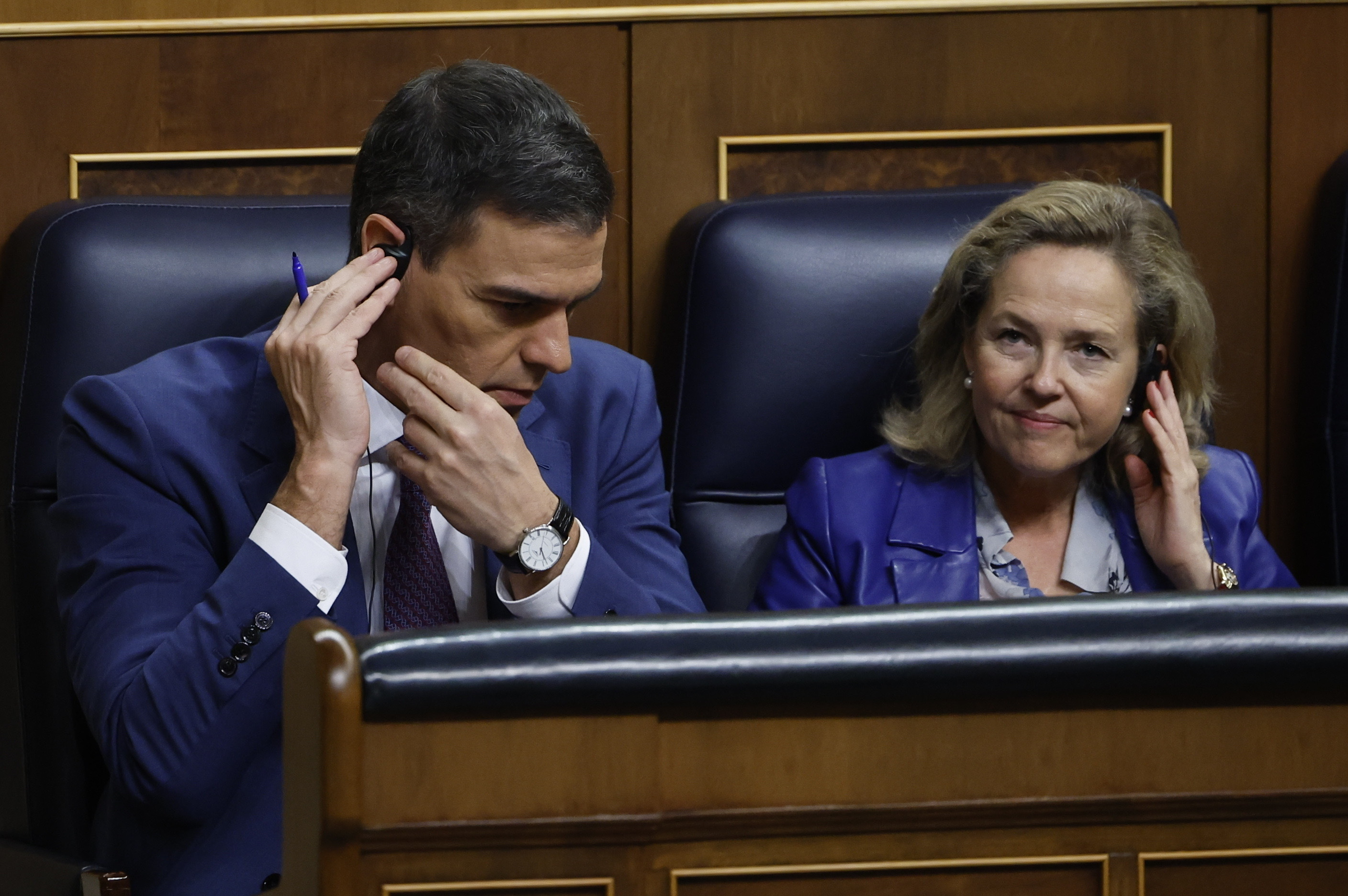 Pedro Snchez y Nadia Calvio durante una sesin en el Congreso de los Diputados