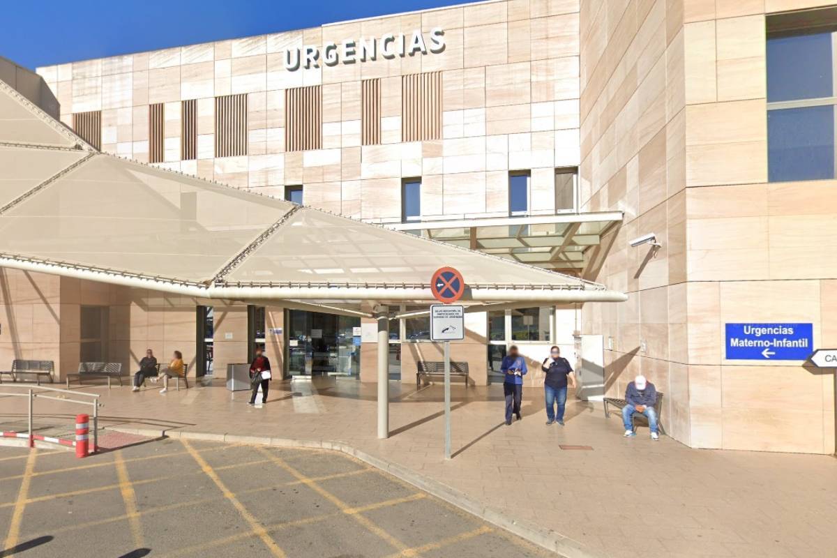 Entrada de urgencias del Hospital General Universitario Santa Luca de Cartagena.