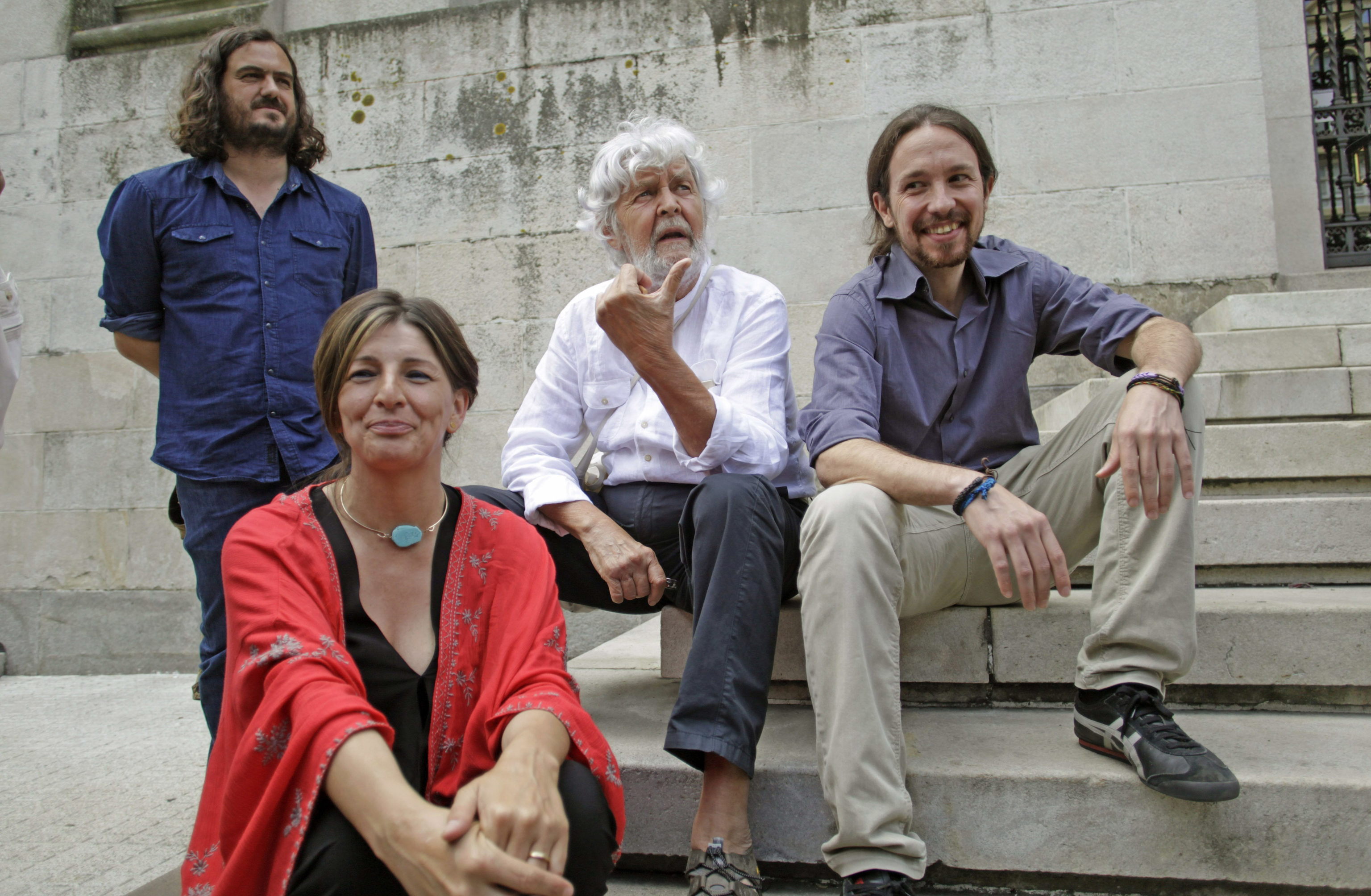 Antn Snchez, Yolanda Daz, Jos Manuel Beirs y Pablo Iglesias, en 2015 en La Corua.