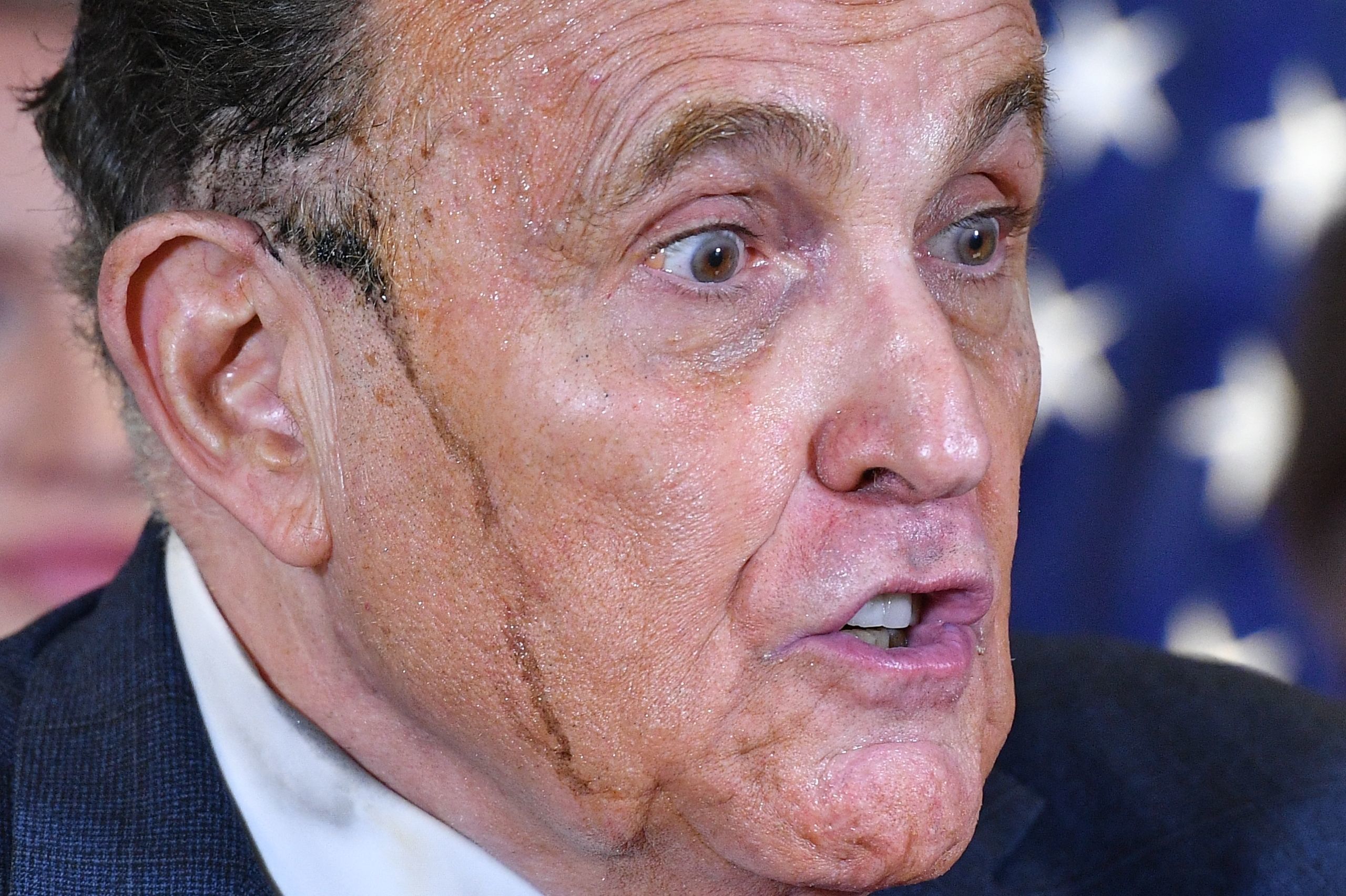 Rudy Giuliani, ex abogado de Trump, se declara en bancarrota tras su condena millonaria por difamación
