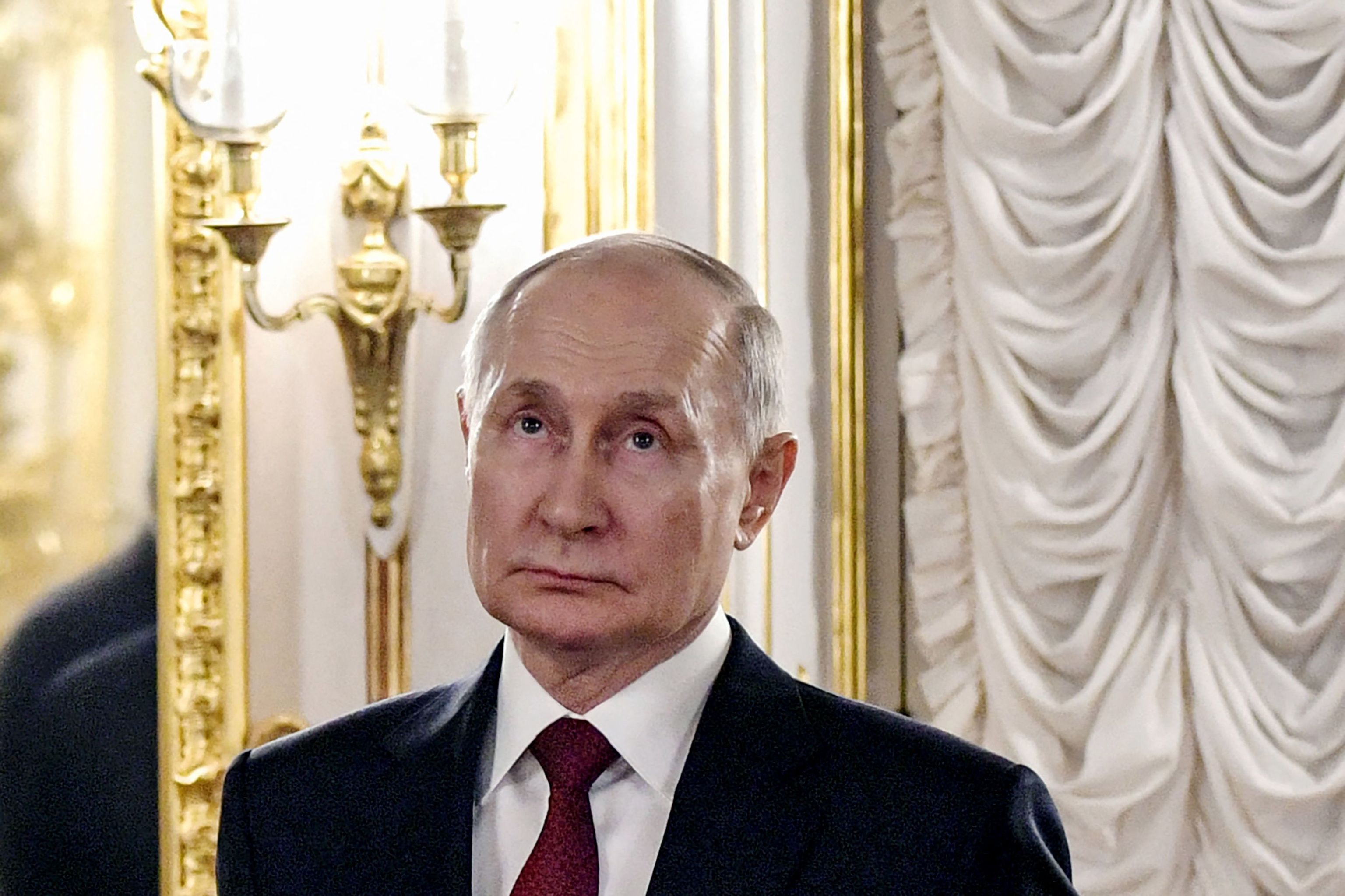 El presidente ruso Vladimir Putin en el Palacio Peterhof, a las afueras de San Petersburgo.