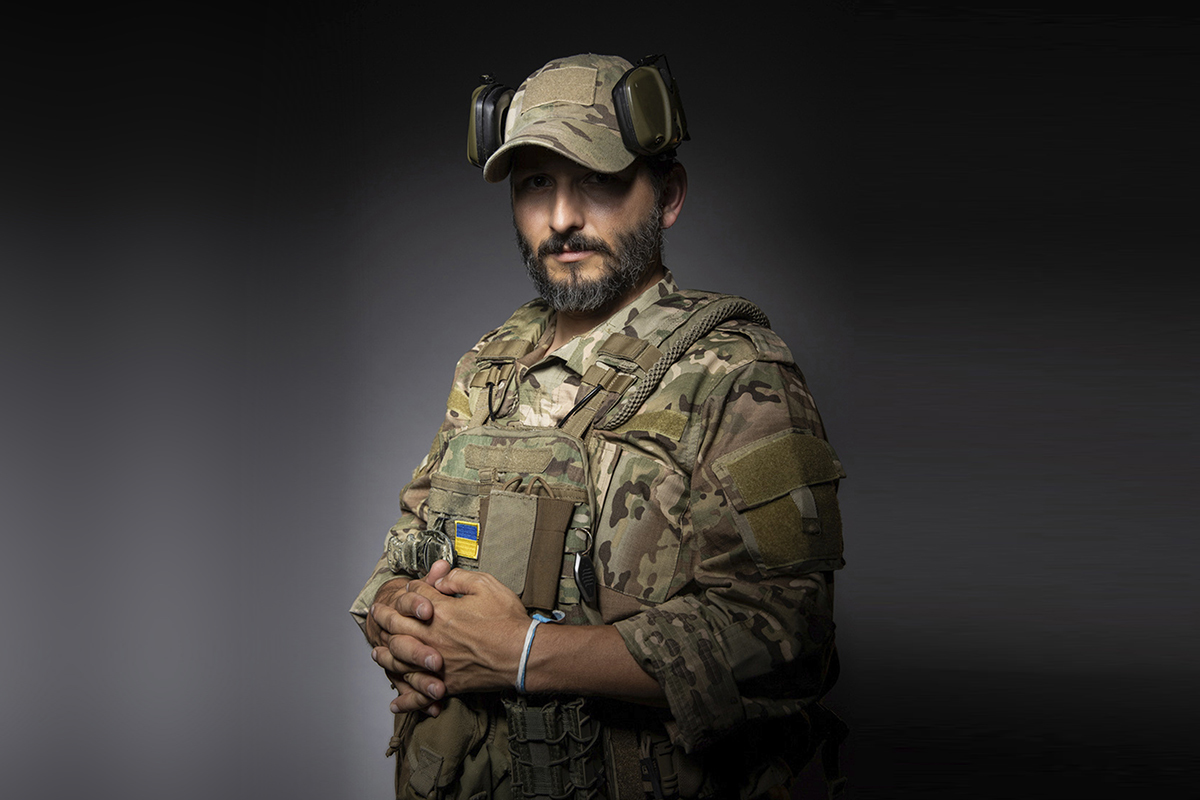 Wali, el francotirador de lite canadiense, ha regresado de su tercer viaje a la guerra de Ucrania.
