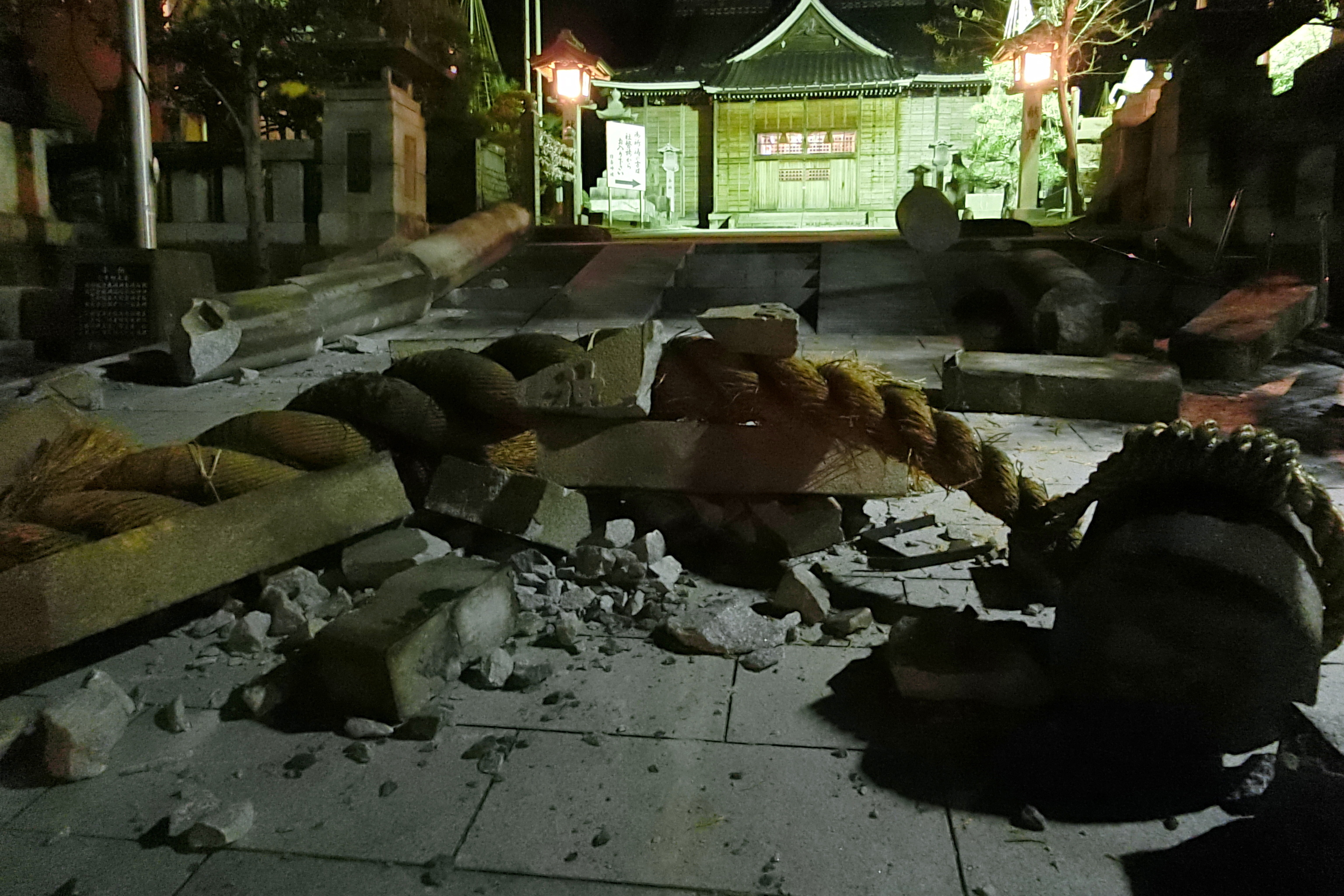 El terremoto de Japón deja ya medio centenar de muertos