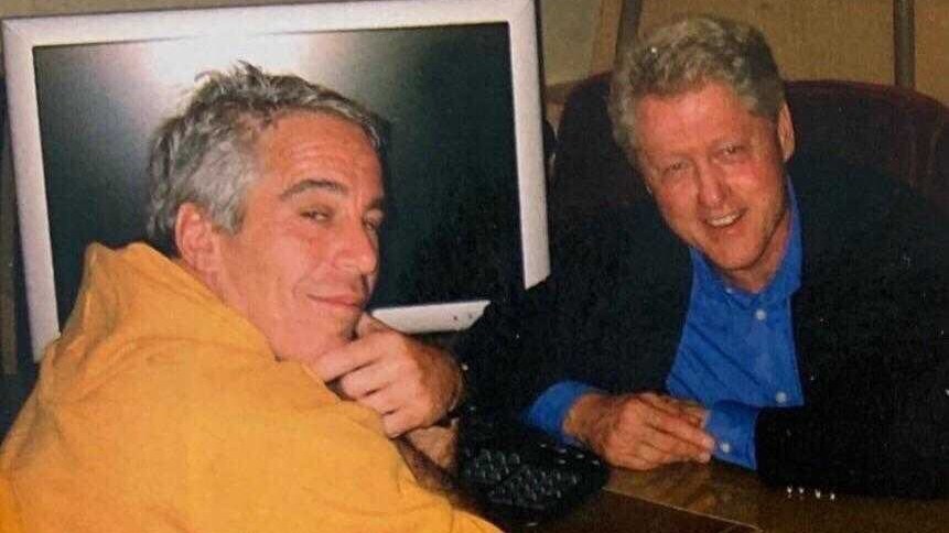 Jeffrey Epstein con el ex presidente de EEUU Bill Clinton.
