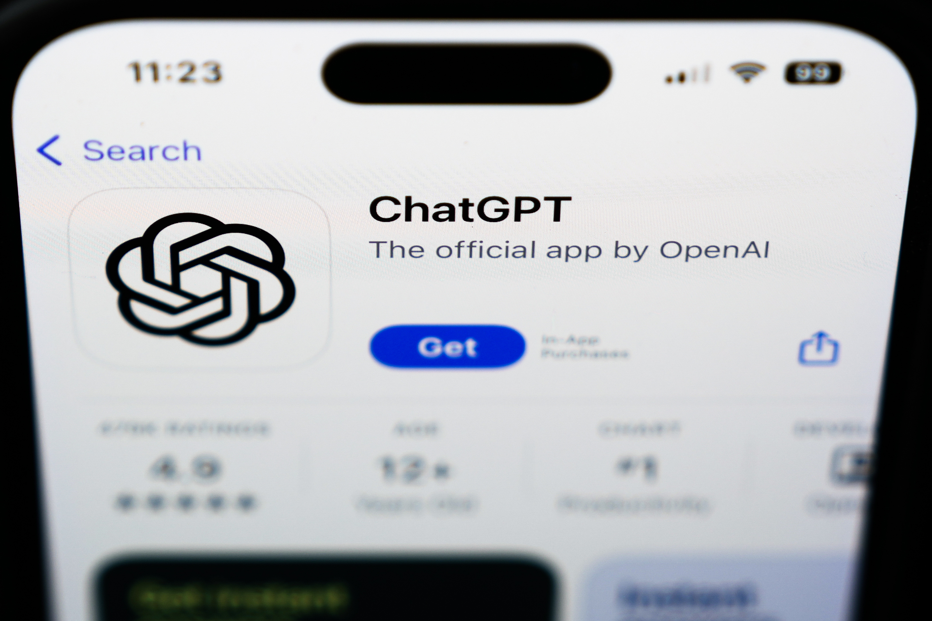 La aplicacin de ChatGPT en un mvil.