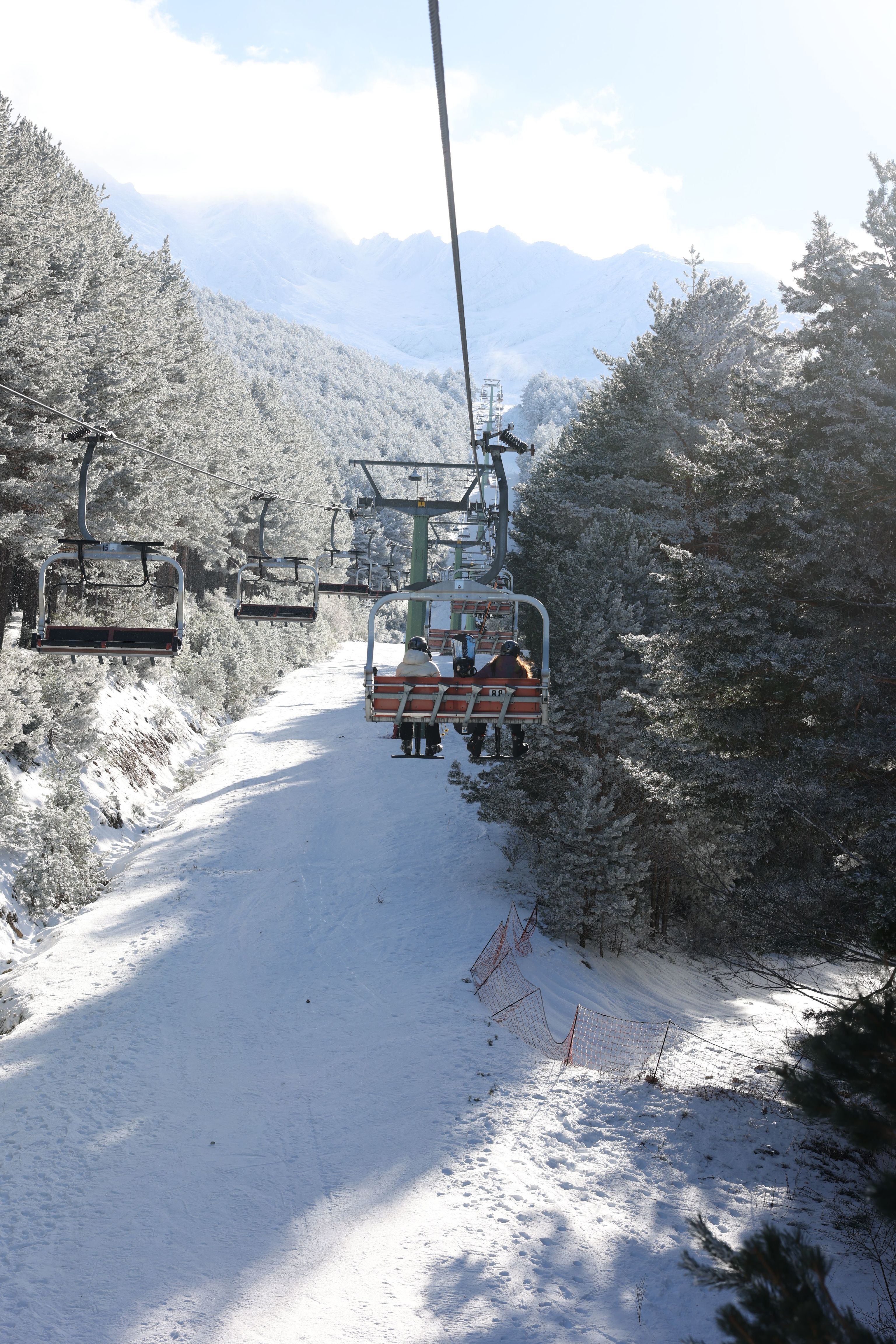 Telesilla en la estación de esquí de La Pinilla.