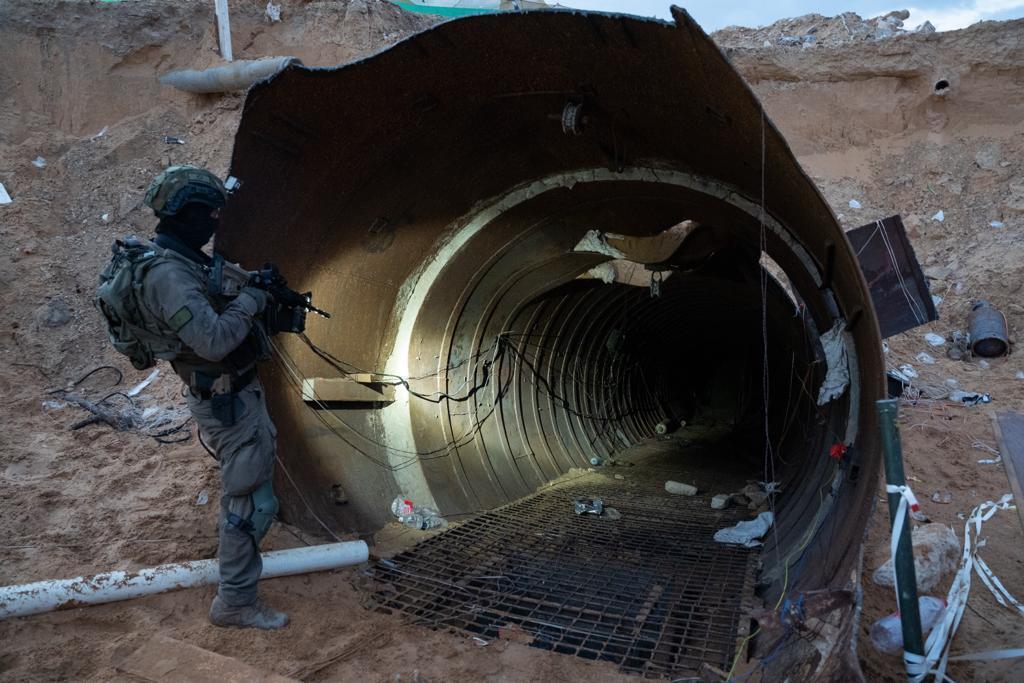 Los túneles, la estratégica baza de Hamas: «A veces llegar al tramo clave es suficiente, pero cada apertura puede explotarnos»