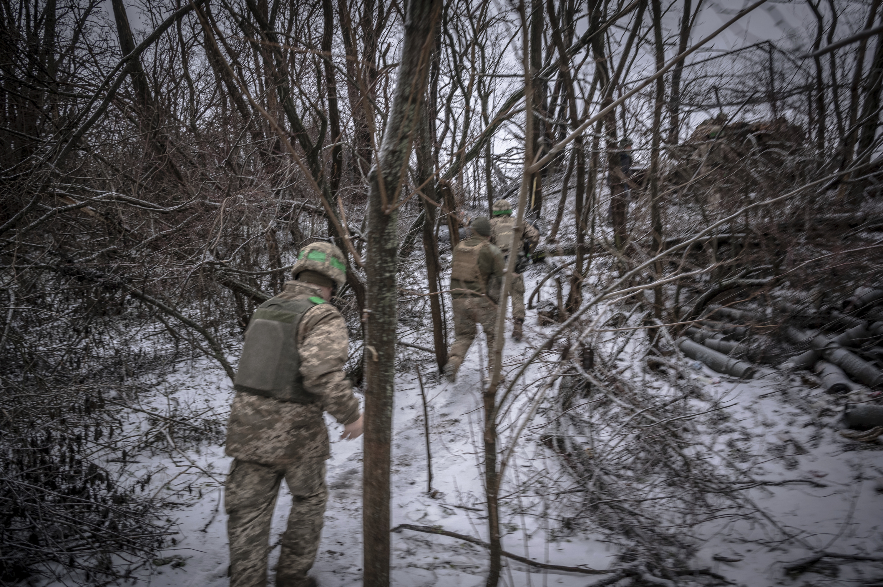 Miembros de la 43 Brigada Mecanizada en la lnea del frente de Kupiansk.