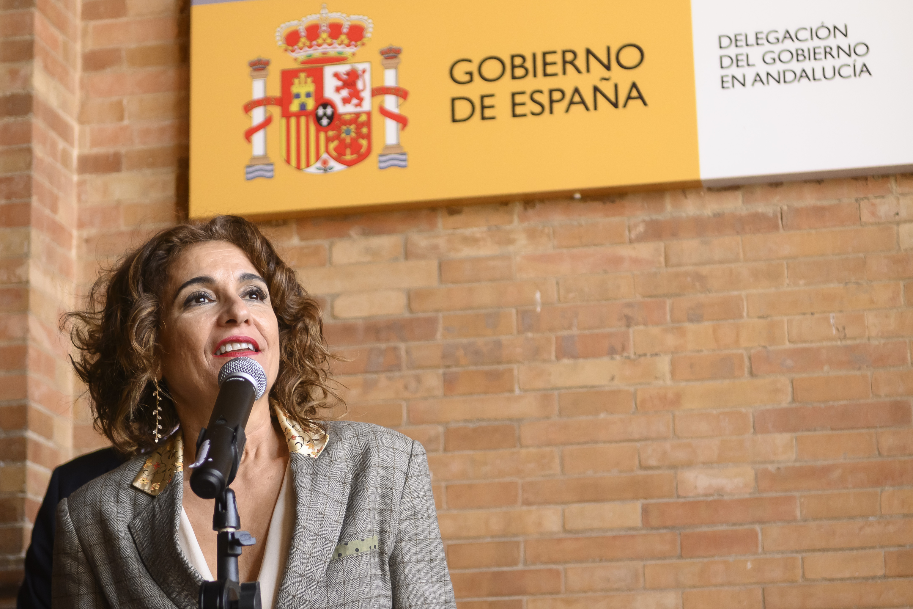 La Guardia Civil investiga un gran entramado de fraude fiscal en la venta de combustible en España