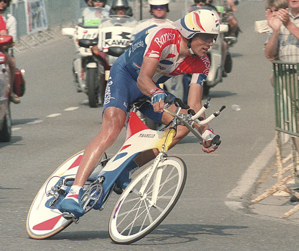 Indurain, durante la octava etapa del Tour de 1995