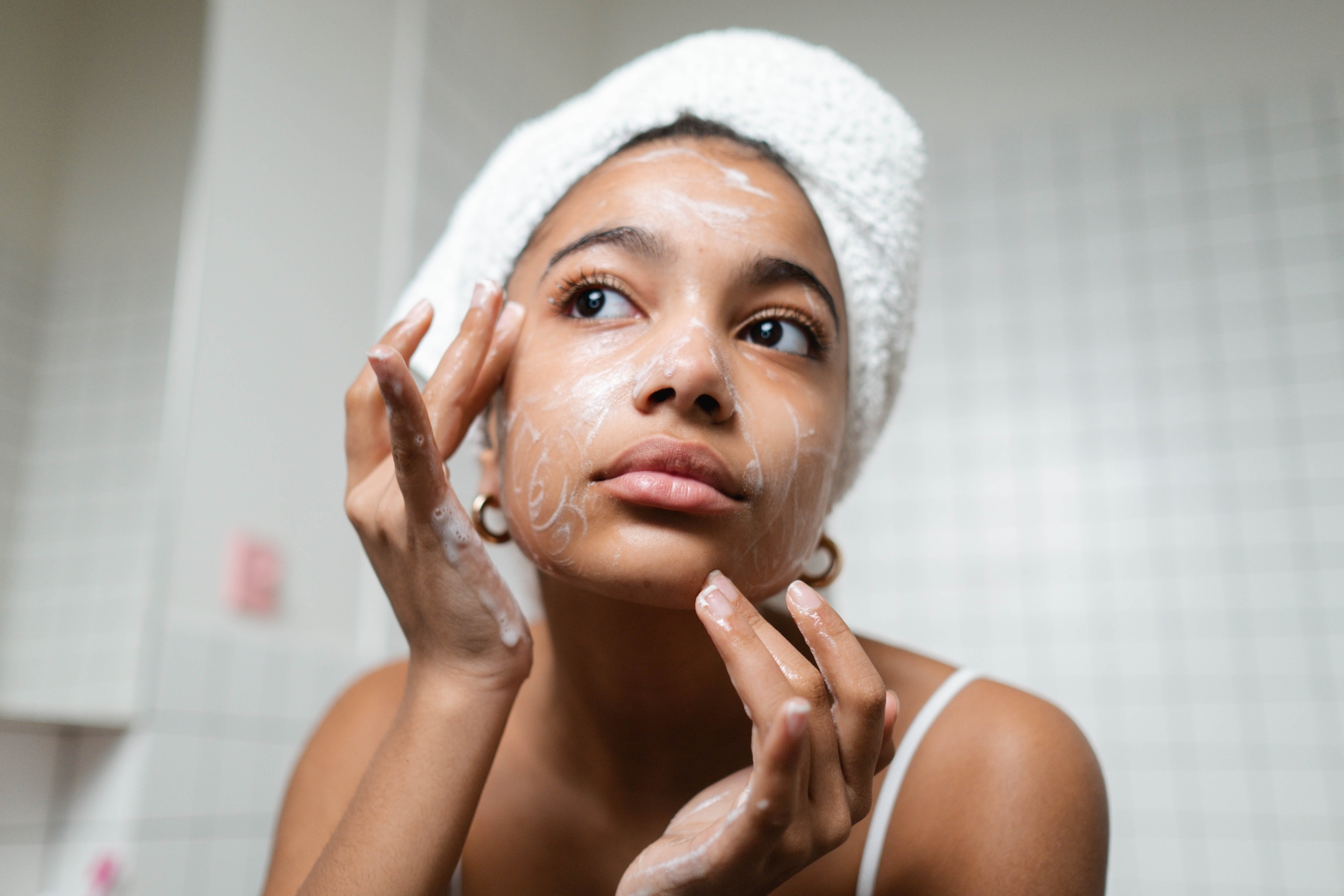 Beneficios del cepillo de limpieza facial en tu rutina diaria