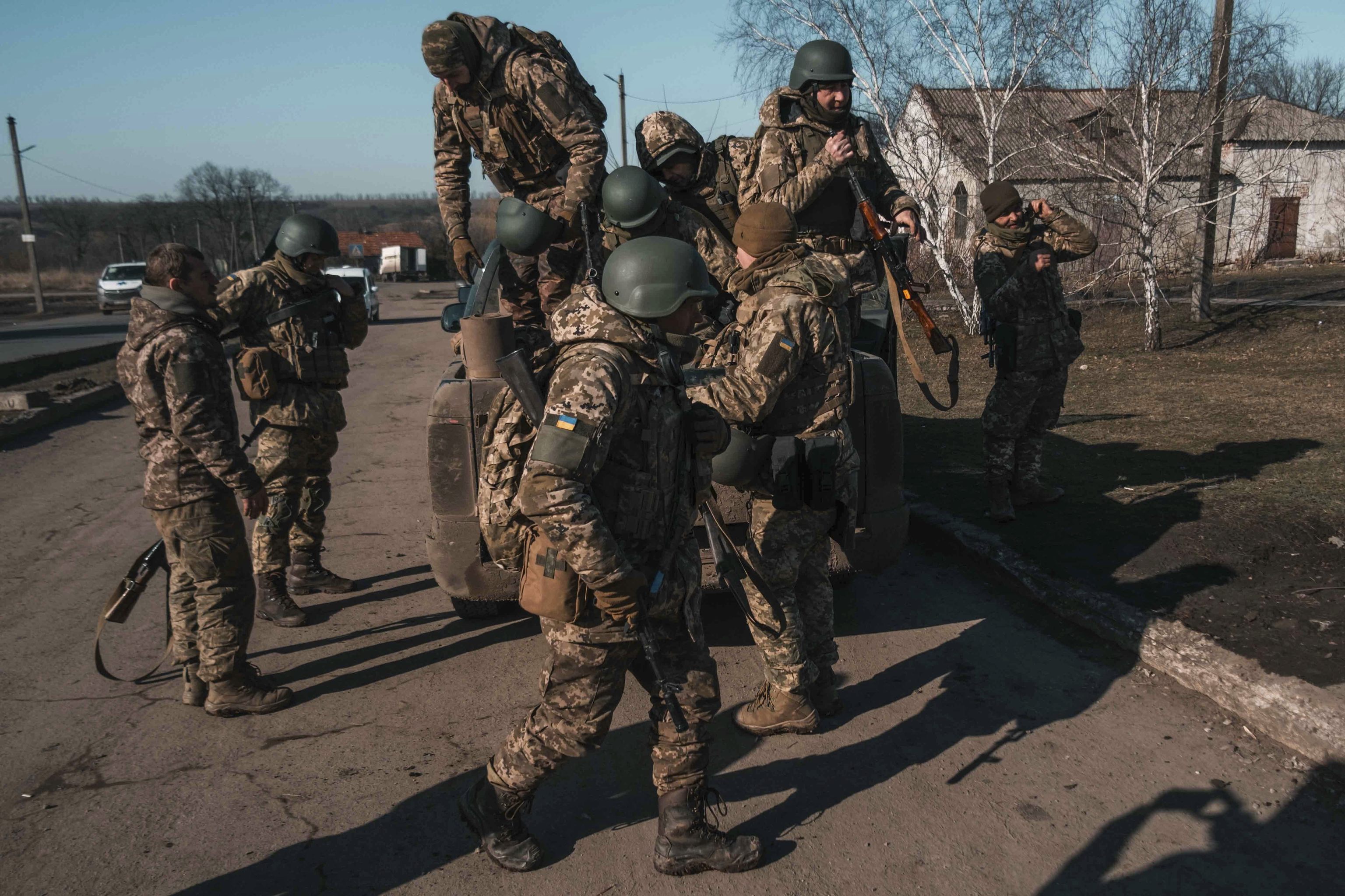 Los soldados ucranianos que se retiran de Avdivka: «Si no nos mandan munición, Ucrania perderá esta guerra»