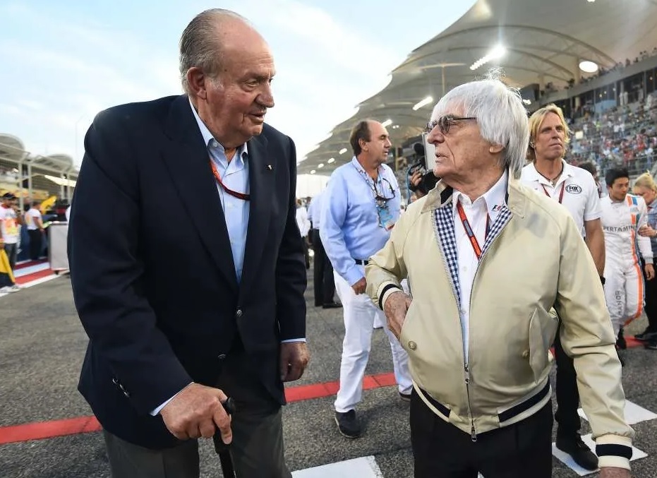 Juan Carlos I y Ecclestone, en el GP de Bahrein de 2016.