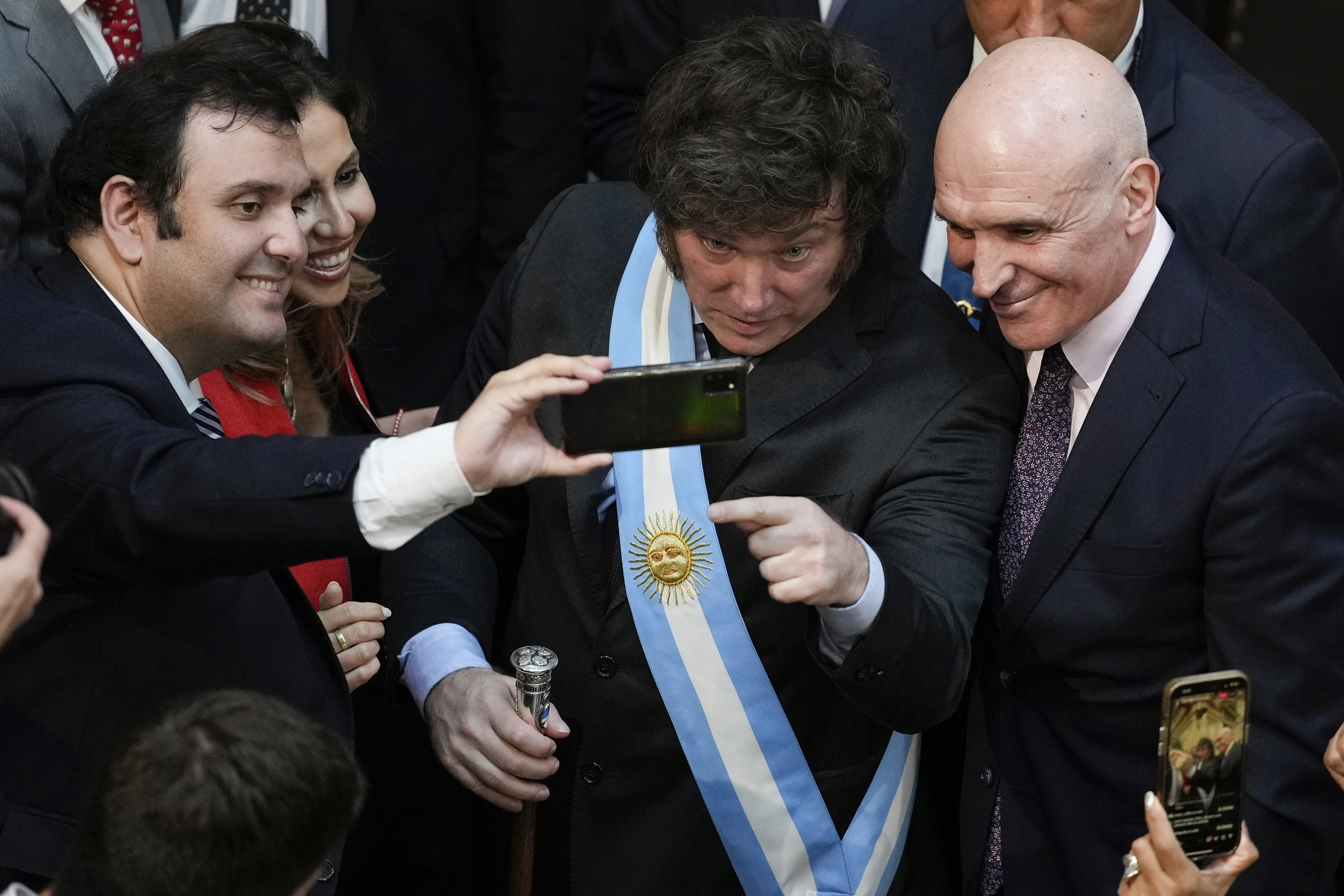 Milei asoma a Argentina a un desafío inédito en décadas: un acuerdo entre diferentes
