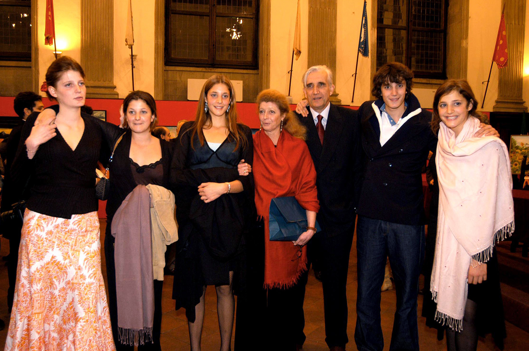 Margherita Agnelli con su marido Serge de Pahlen y sus hijos Mara, Peter, Anna, Tatiana y Sofa en 2003.