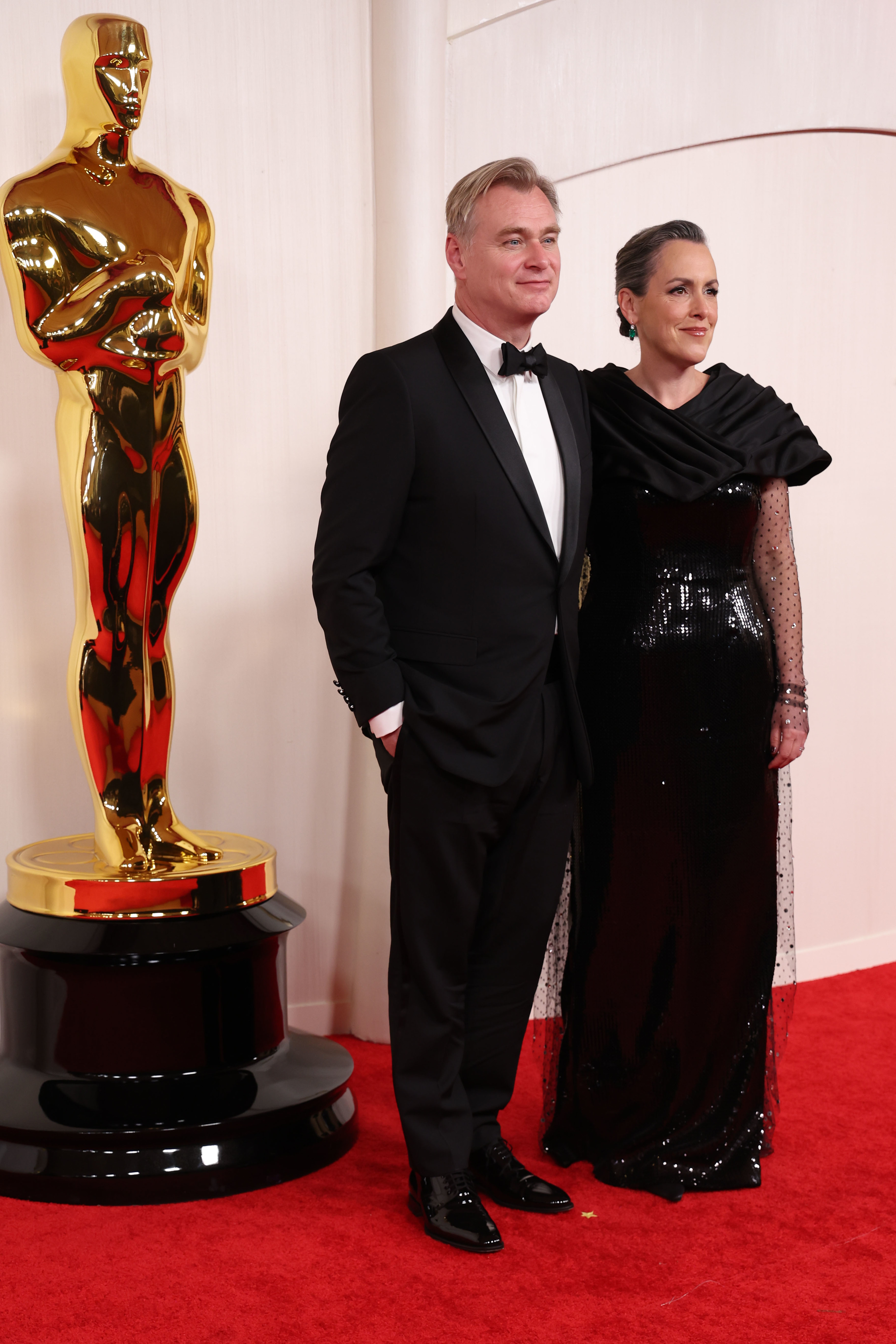 La alfombra roja de los Oscars 2024: Christopher Nolan y Emma Thomas ...