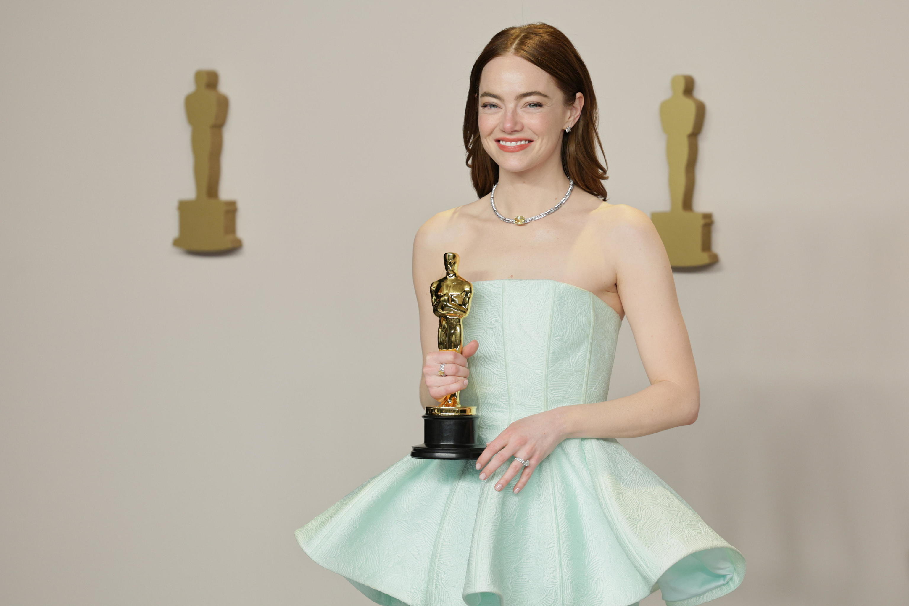 Emma Stone, segundo Oscar como mejor actriz, a la altura de Ingrid
