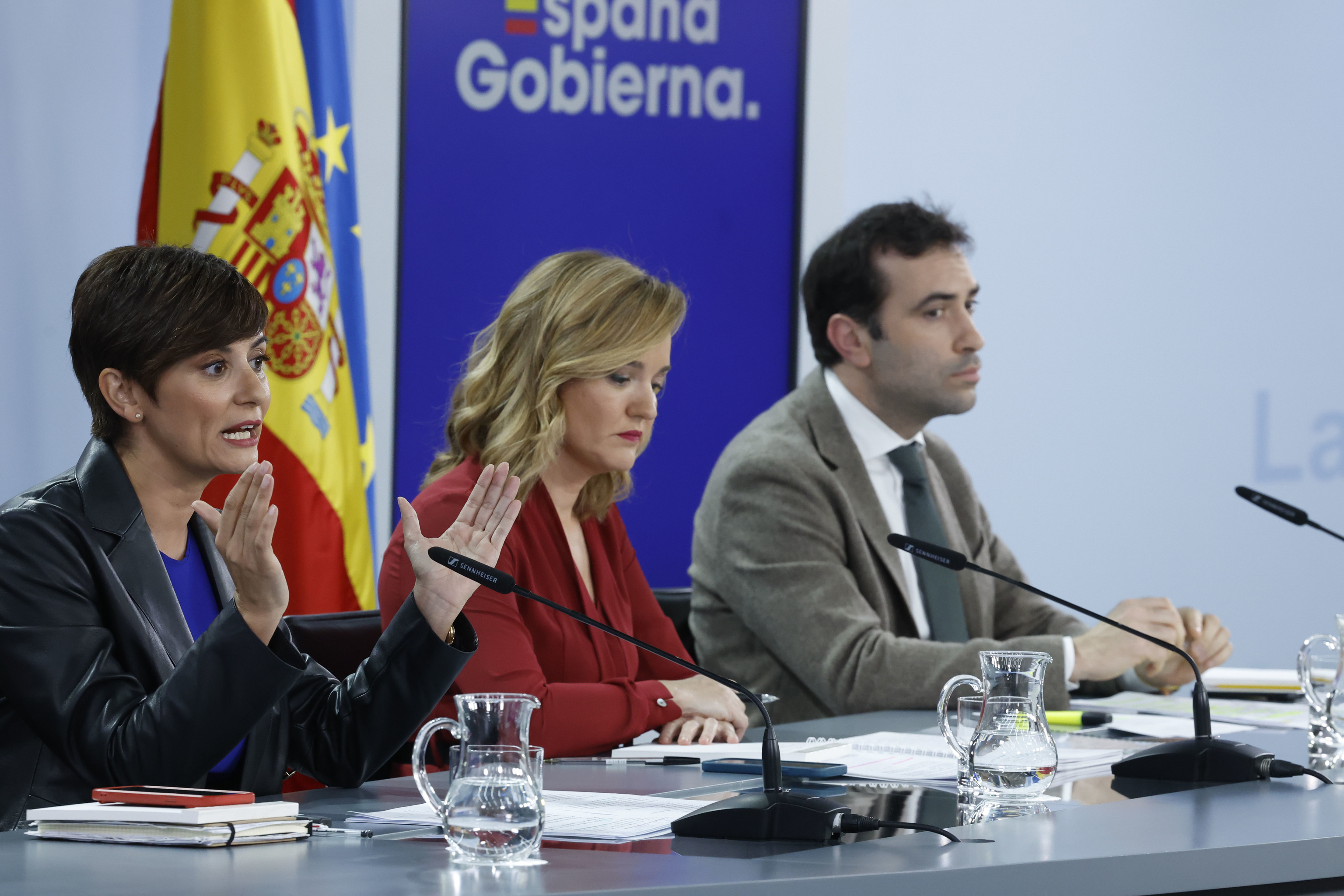 Isabel Rodrguez, Pilar Alegra y Carlos Cuerpo, en rueda de prensa tras el Consejo de Ministros.