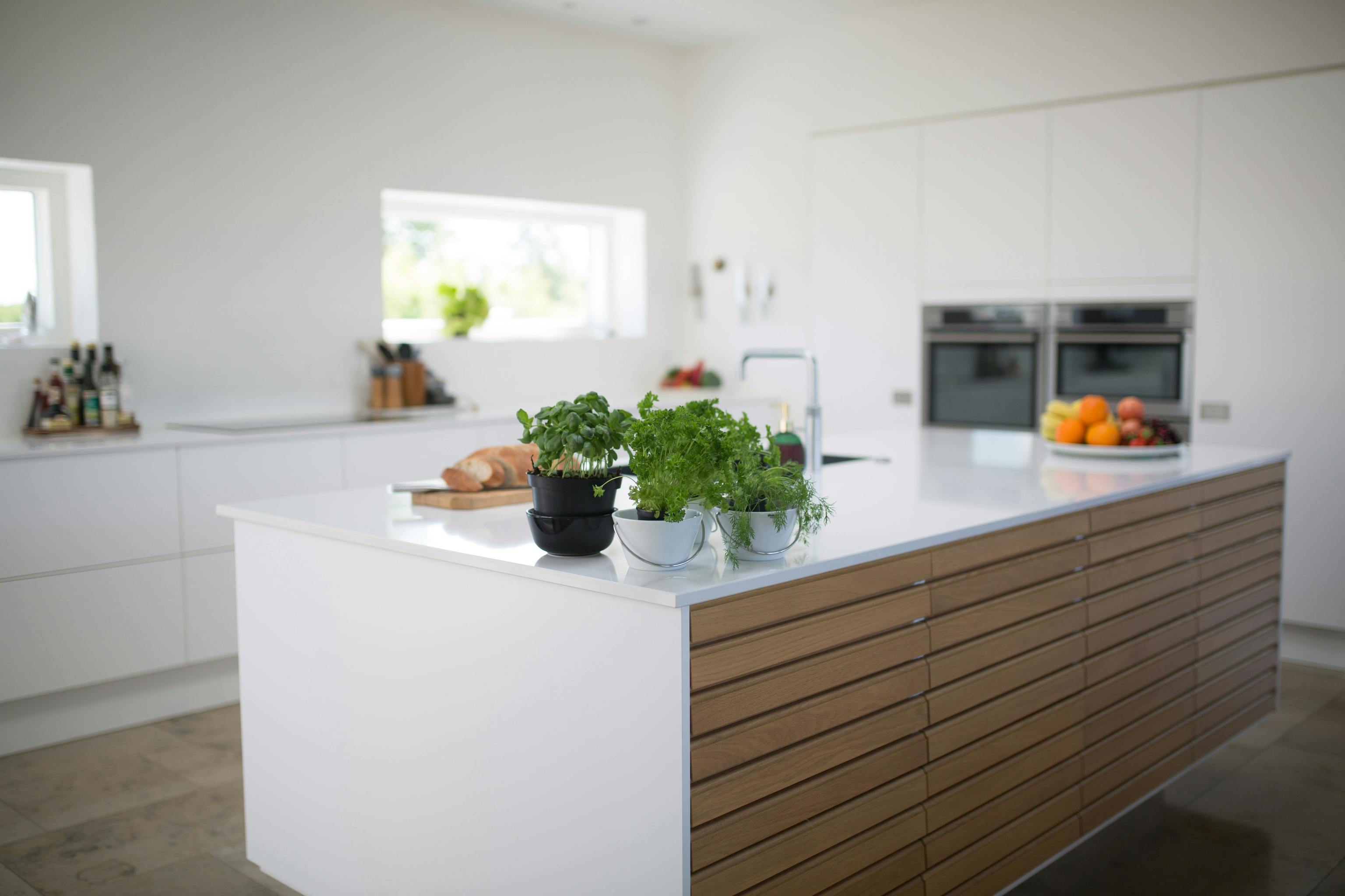 Decorar la cocina con un toque moderno: elementos decorativos con personalidad