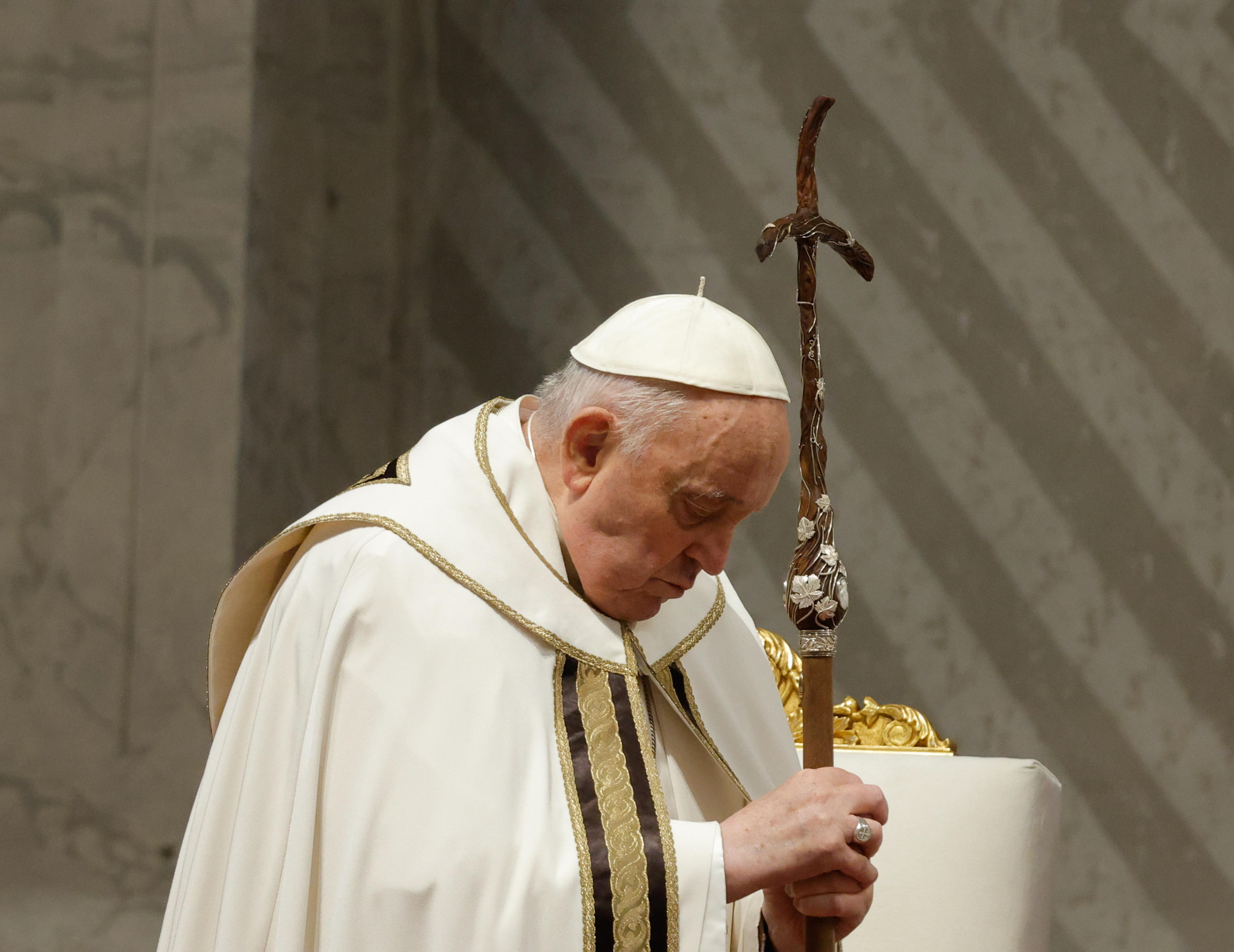 El Papa Francisco preside la Santa Misa Crismal el Jueves Santo en la Baslica de San Pedro de la Ciudad del Vaticano.