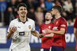 El Valencia se atrinchera en otro gol de Almeida y llama a la puerta de Europa
