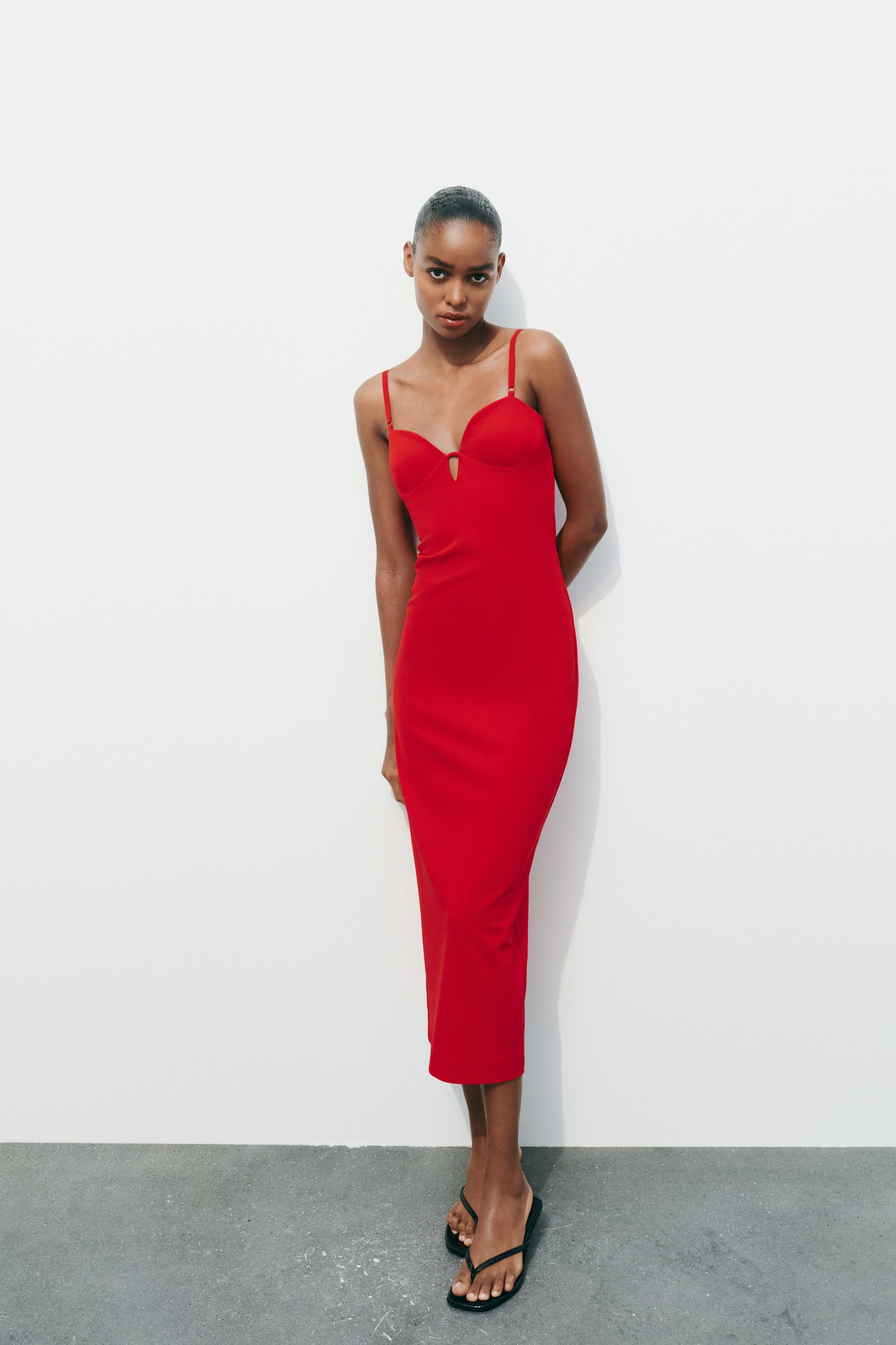 25 vestidos de color rojo de Zara para ser la invitada perfecta en cualquier boda