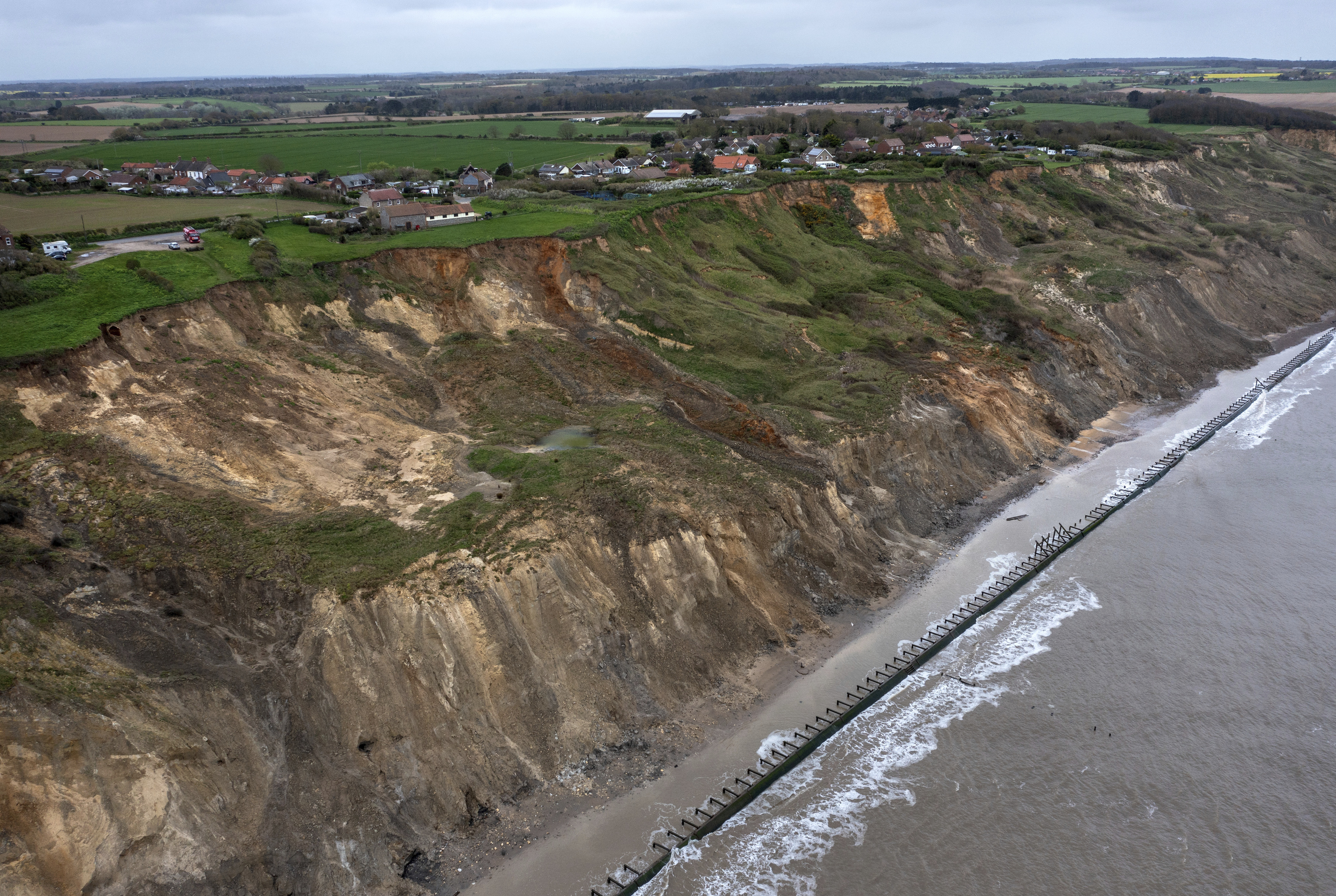 Costa de Trimingham erosionada por las lluvias del pasado 9 de abril