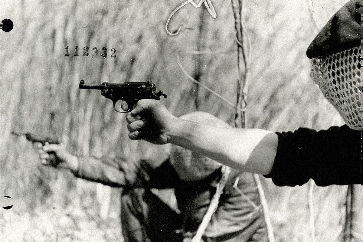 Prcticas de tiro de miembros de ETA a  finales de los 60.