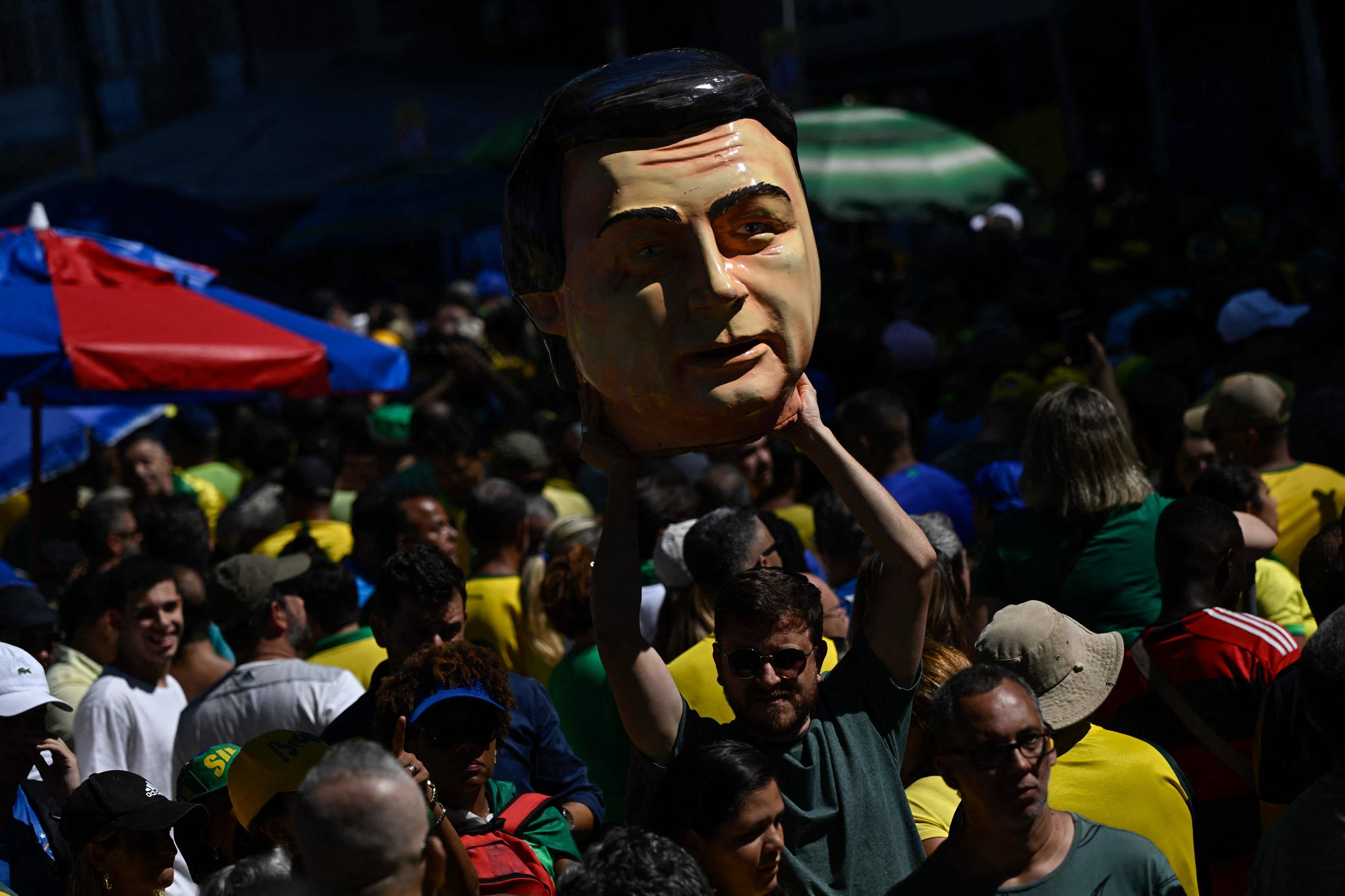 Manifestantes a favor de Jair Bolsonaro, en la concentracin de este domingo en Ro de Janeiro.