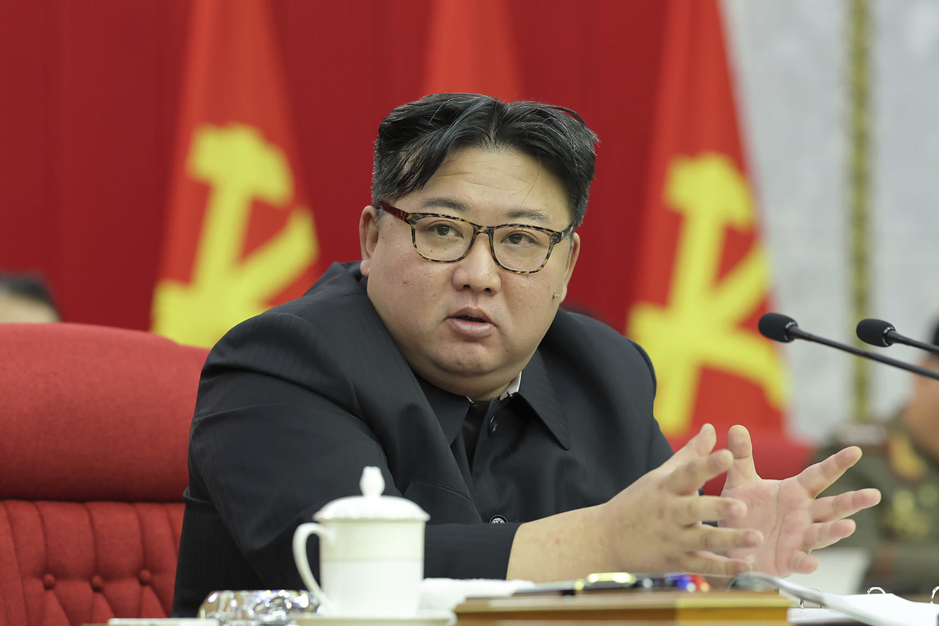 Tres grupos de hackers norcoreanos atacaron empresas surcoreanas de armamento