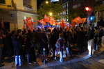 Pinchazo en Ferraz: menos de 100 personas en la primera movilización para pedir a Sánchez que no dimita