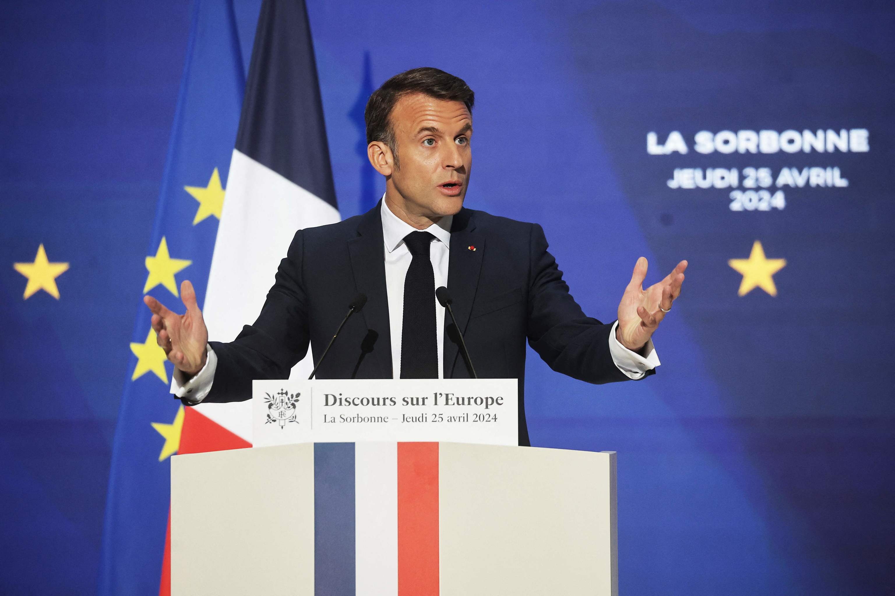Macron advierte: «Europa es mortal, puede morir»