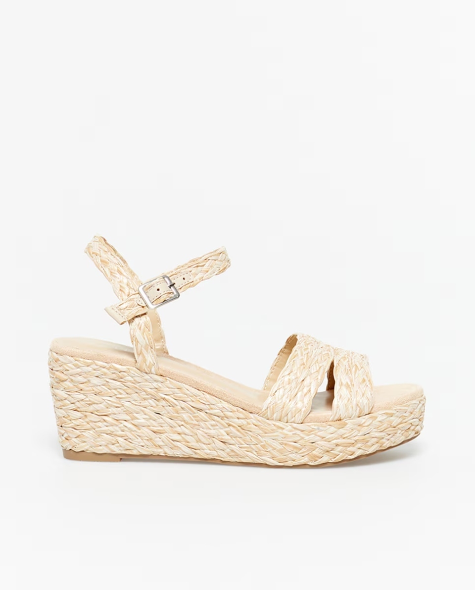 9-accesorios-de-rafia-que-potenciar-n-tus-looks-este-verano-moda