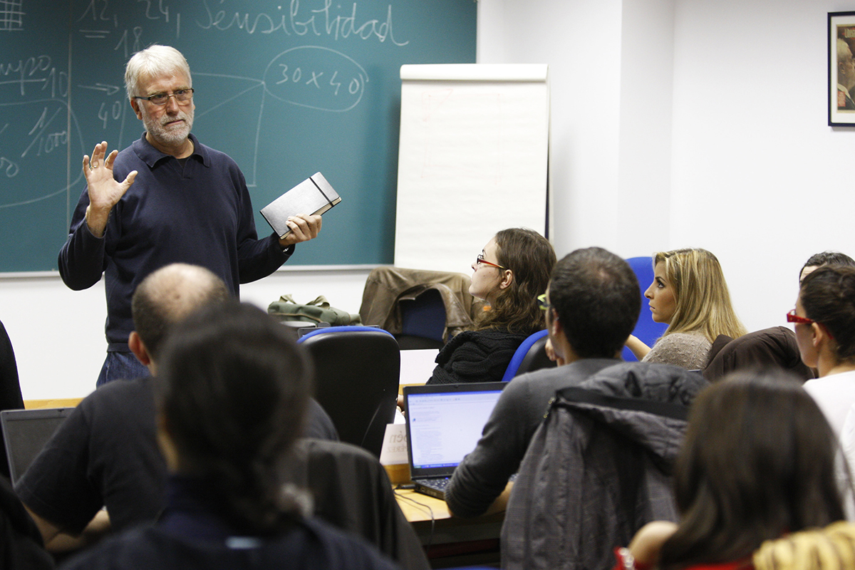 El fallecido Fernando Múgica, uno de los docentes más carismáticos.
