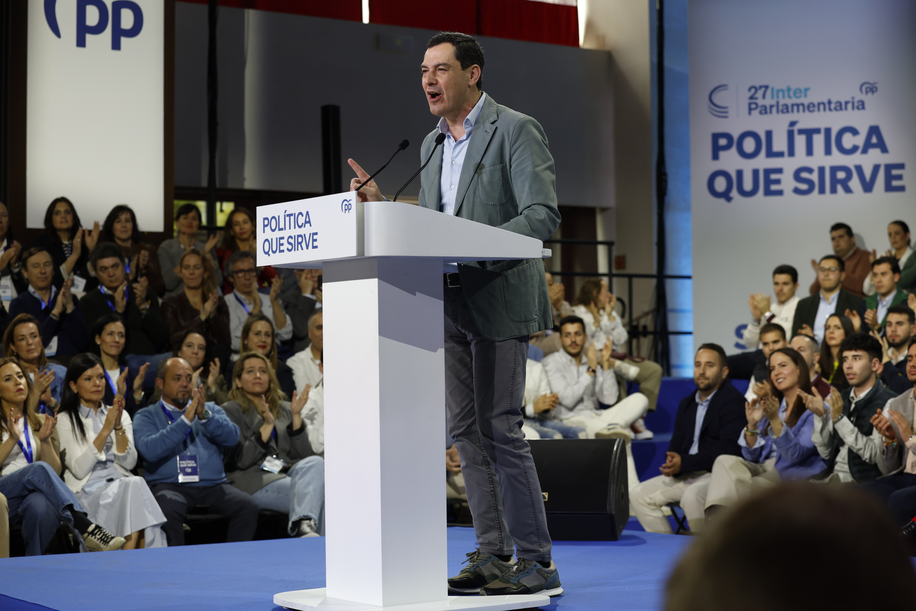 Feijóo da por hecho ya el cambio de ciclo y lanza al PP de nuevo a la ...