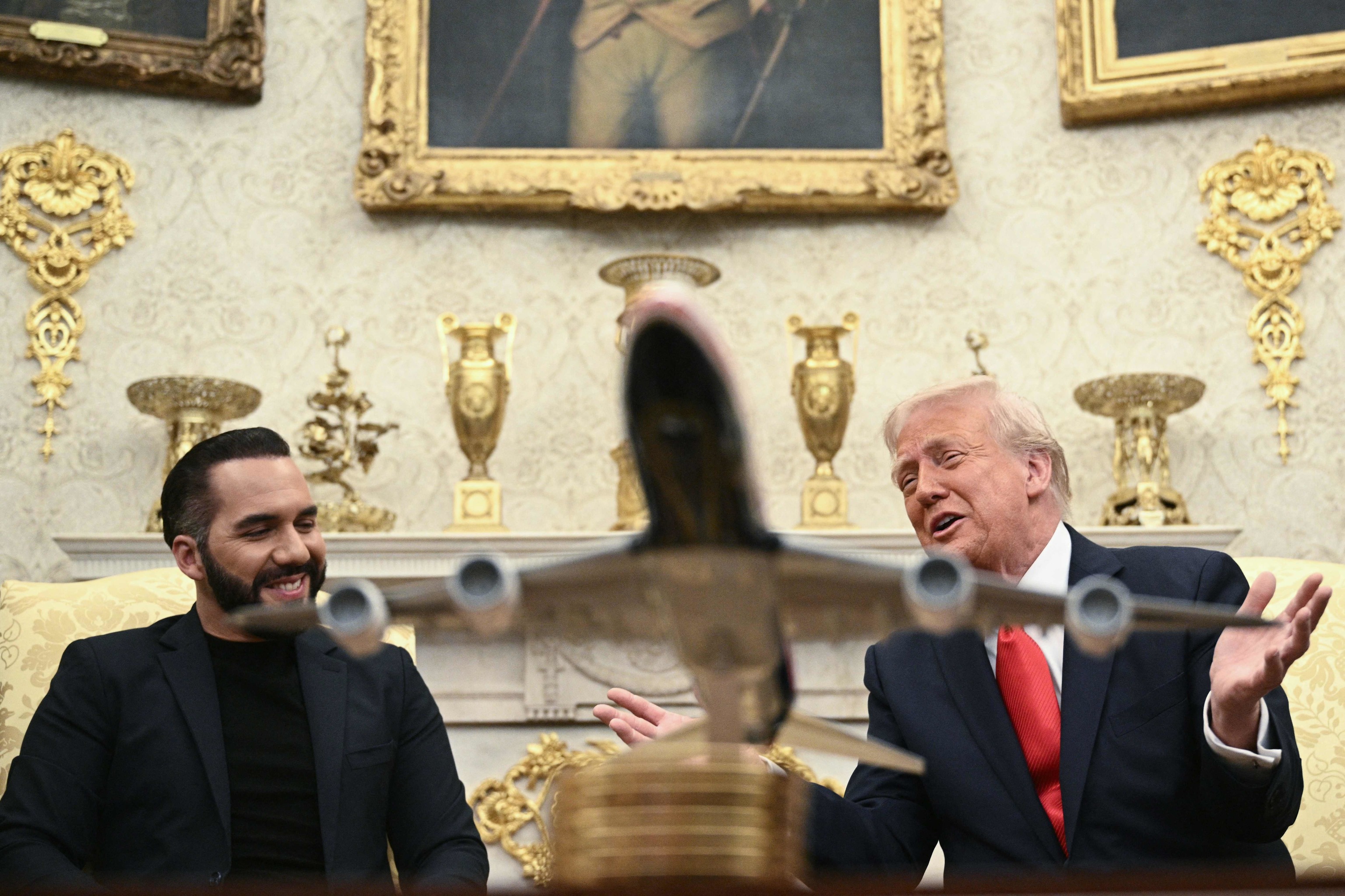 Bukele y Trump sellan en la Casa Blanca su alianza para no liberar a un hombre deportado por error a El Salvador