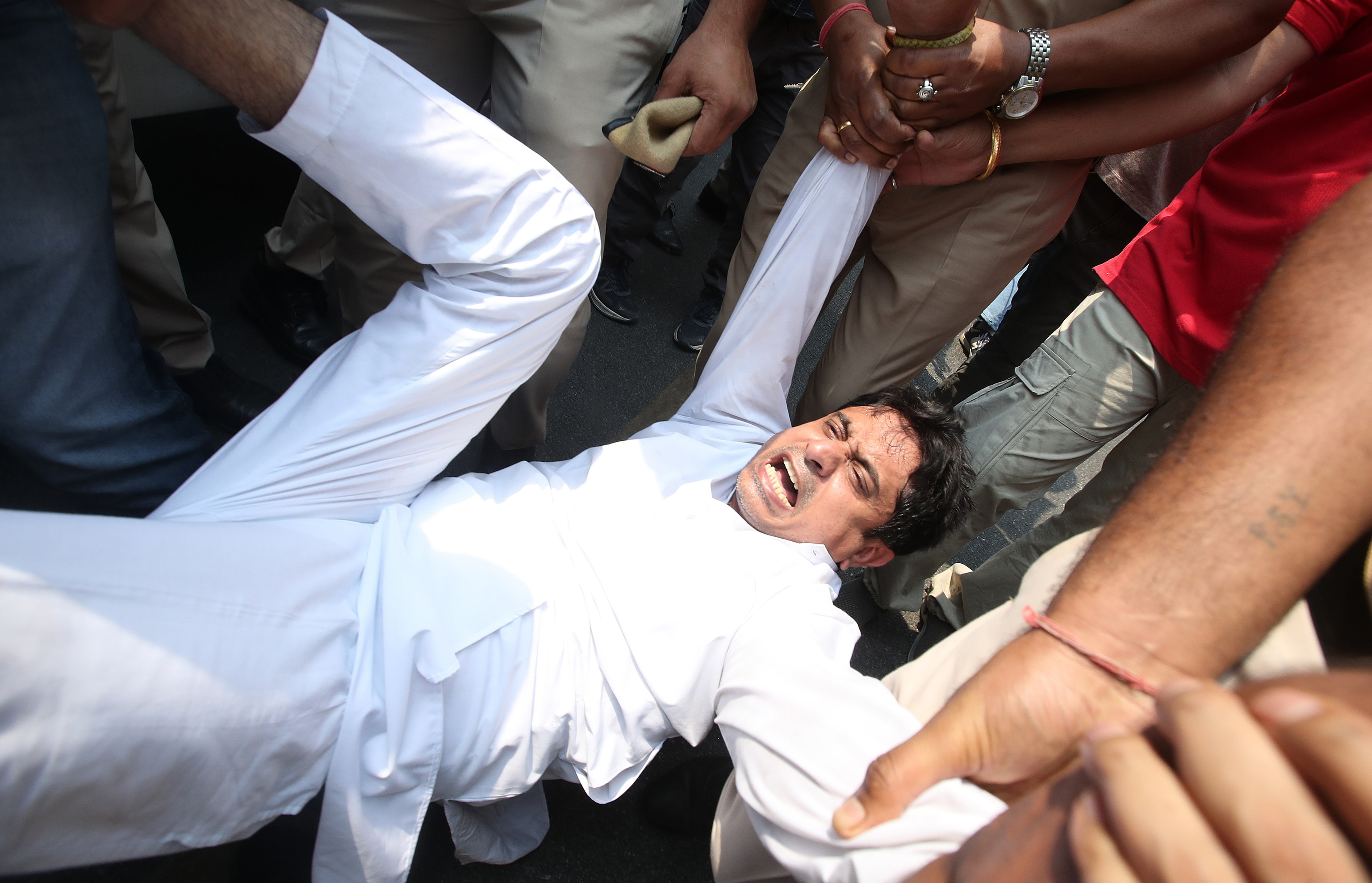 Los Gandhi vuelven a toparse con la Justicia en la India tras ser acusados de blanqueo de capitales