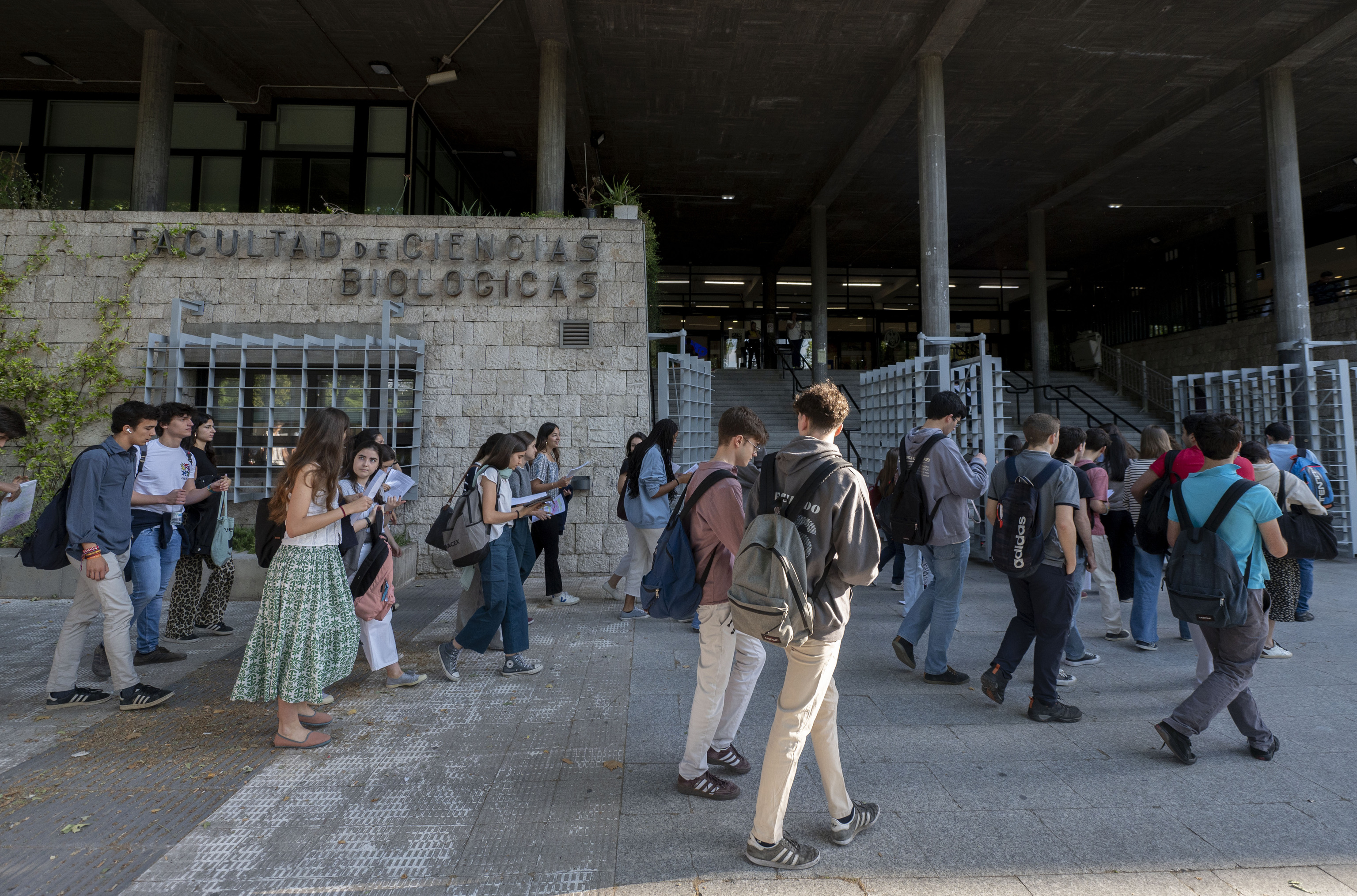 https://e00-elmundo.uecdn.es/assets/multimedia/imagenes/2025/04/29/17459542351056.jpg